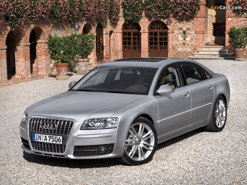 Images of Audi S8 (D3) 2005–08 (800 x 600)