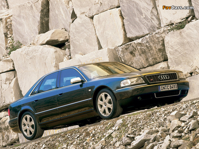 Photos of Audi S8 (D2) 1999–2002 (640 x 480)