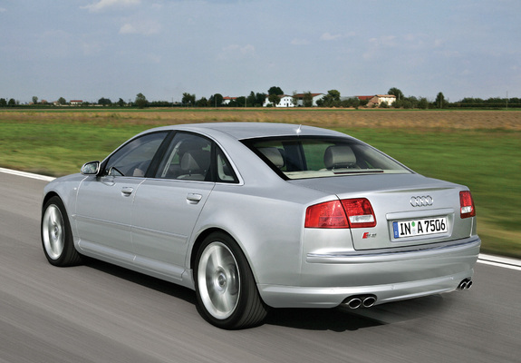 Photos of Audi S8 (D3) 2005–08