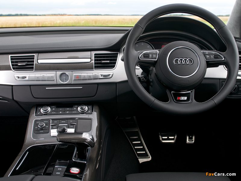 Photos of Audi S8 UK-spec (D4) 2012 (800 x 600)