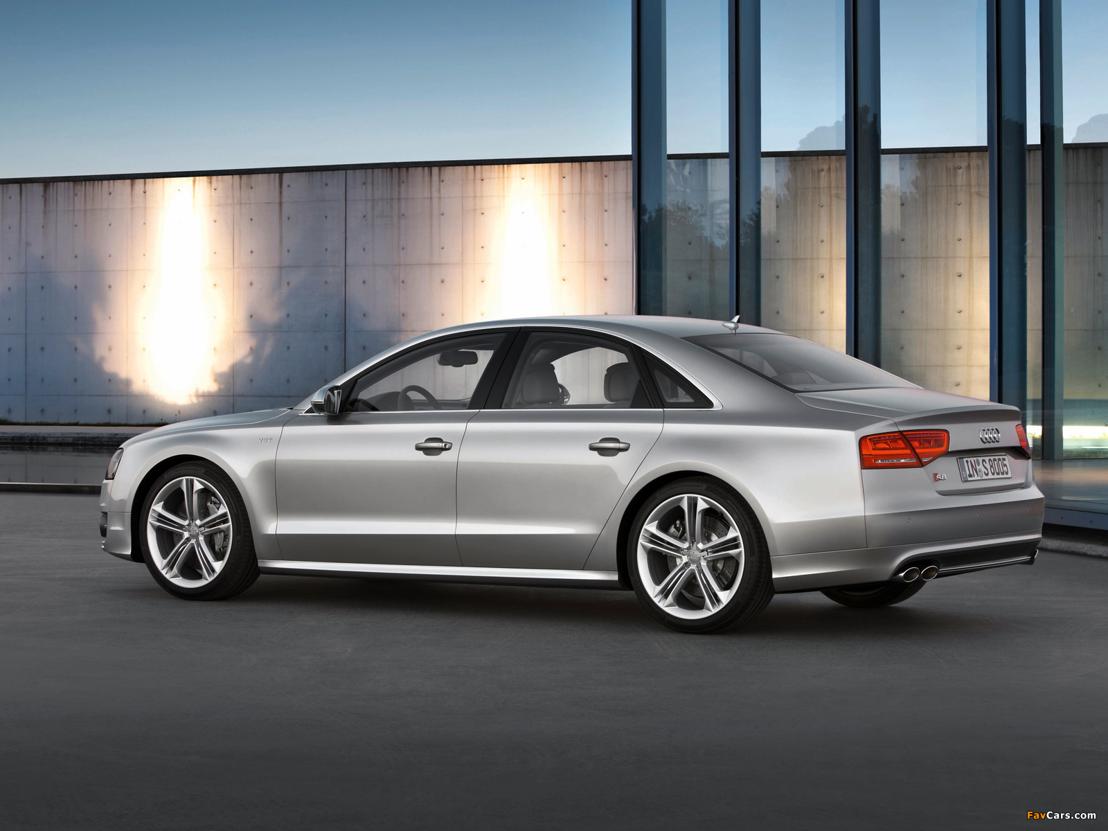 Audi S8 (D4) 2012 wallpapers (1600 x 1200)