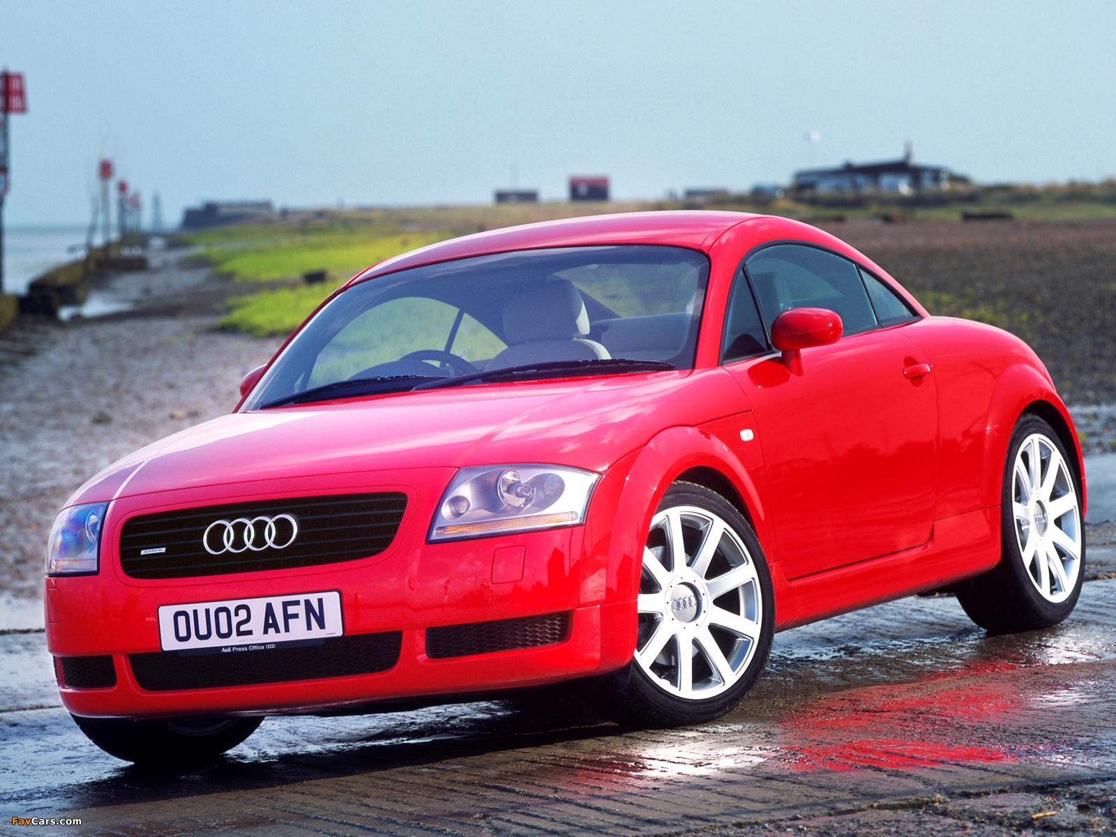 Audi TT S-Line Coupe Limited Edition UK-spec (8N) 2002 photos (1600 x 1200)