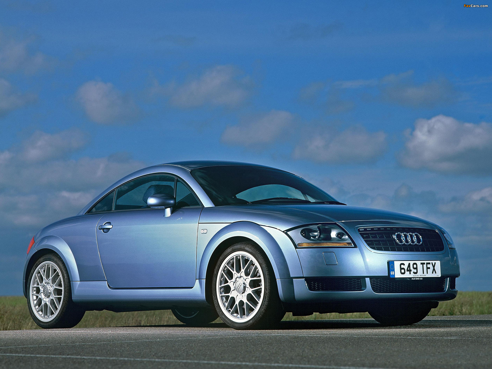 Audi TT 3.2 quattro Coupe UK-spec (8N) 2003–06 pictures (2048 x 1536)