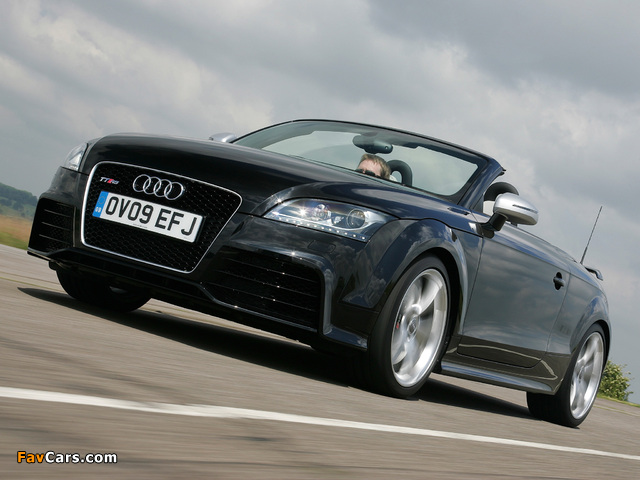 Audi TT RS Roadster UK-spec (8J) 2009 photos (640 x 480)