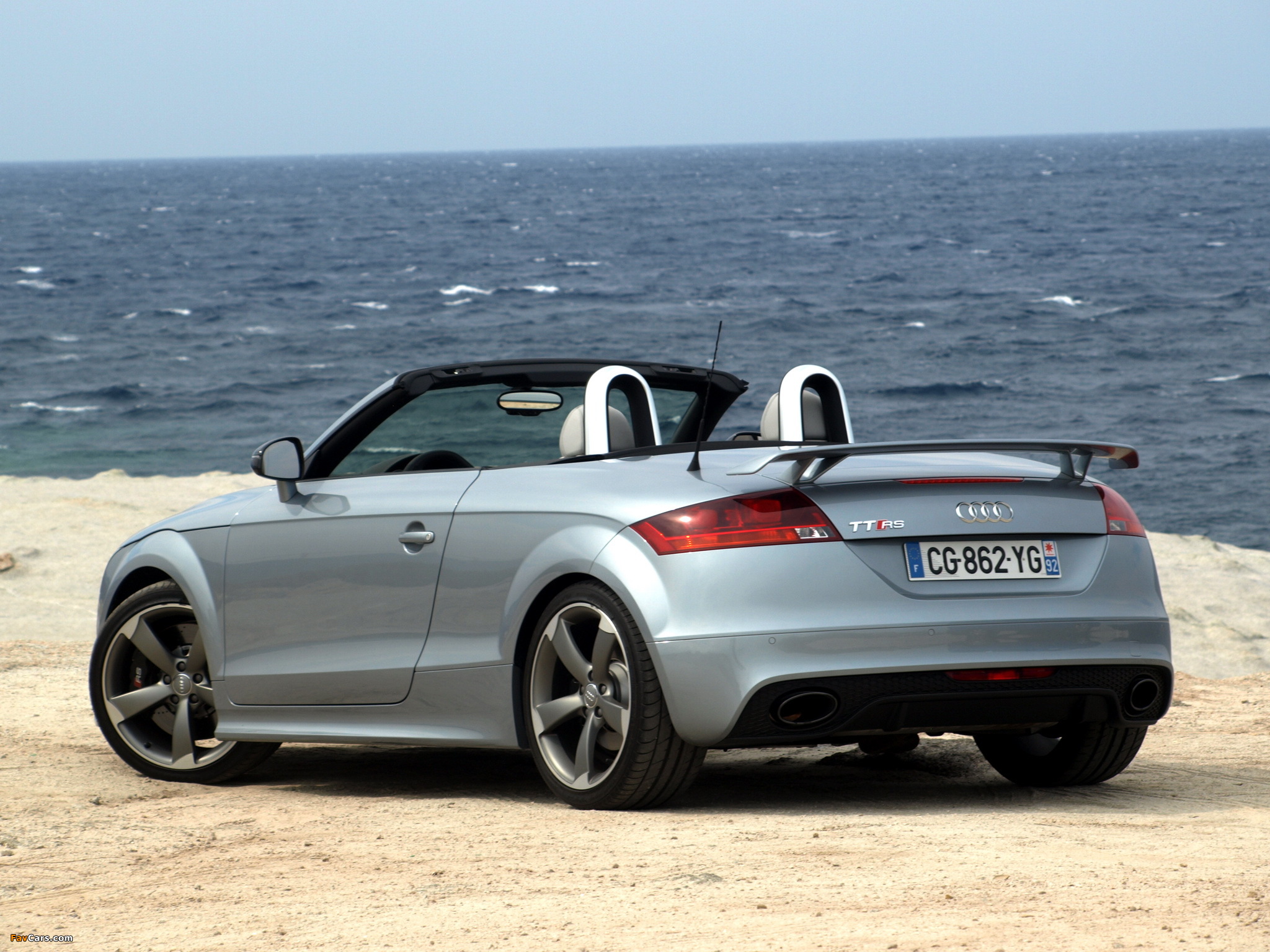 Audi TT RS Roadster (8J) 2009 pictures (2048 x 1536)