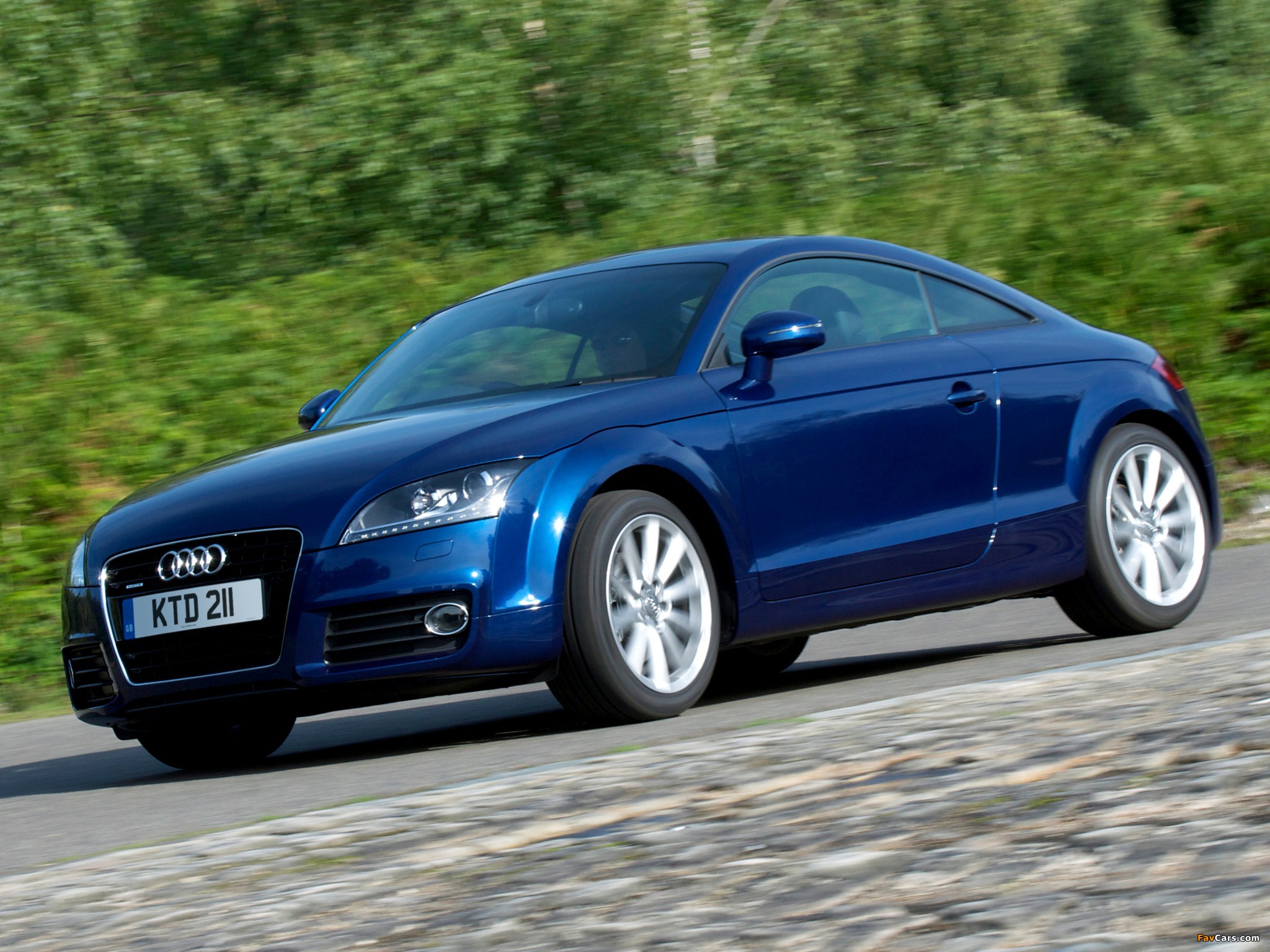 Audi TT 2.0 TFSI quattro Coupe UK-spec (8J) 2010 images (2048 x 1536)