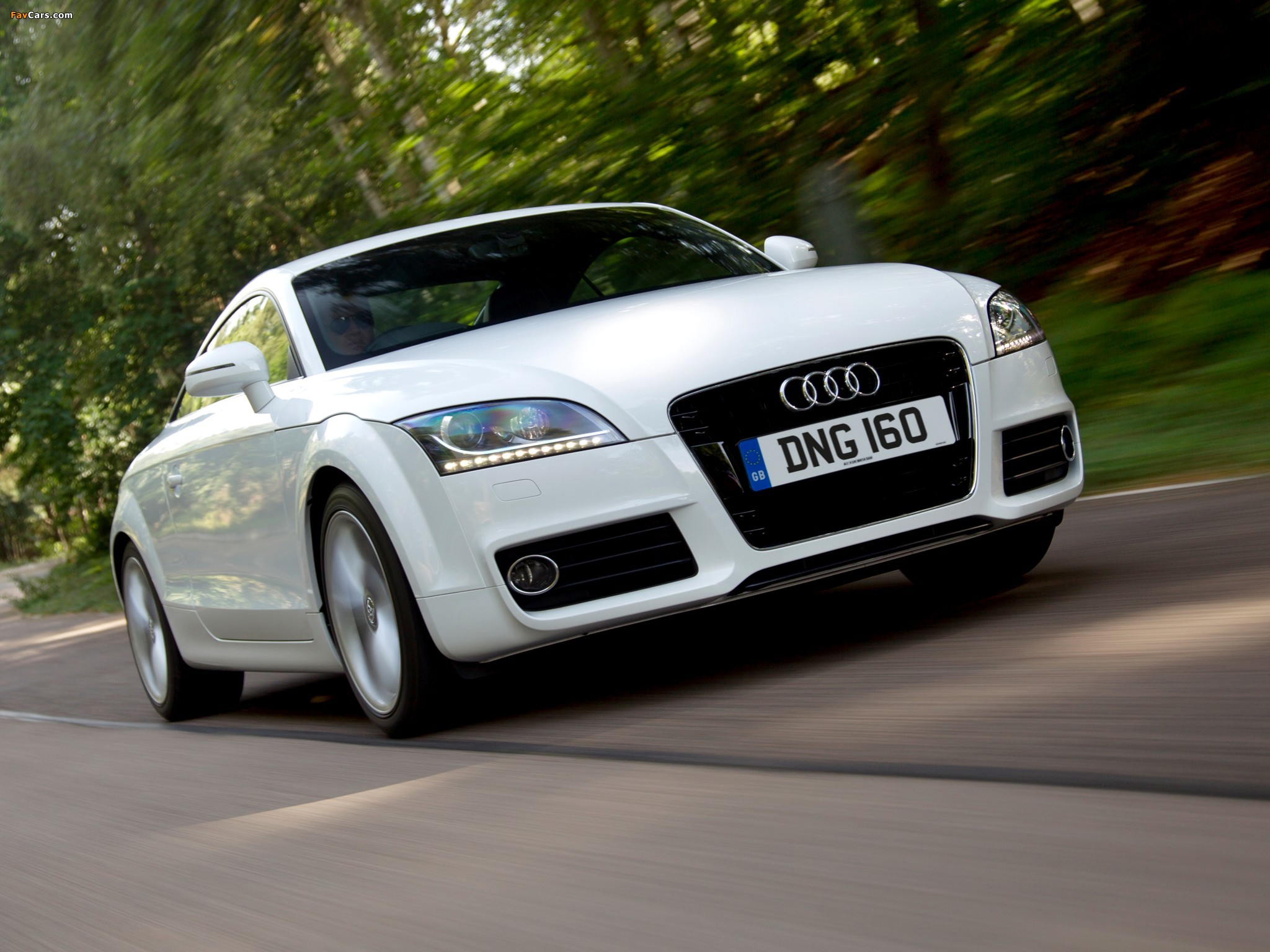 Audi TT 2.0 TFSI Coupe UK-spec (8J) 2010 photos (2048 x 1536)