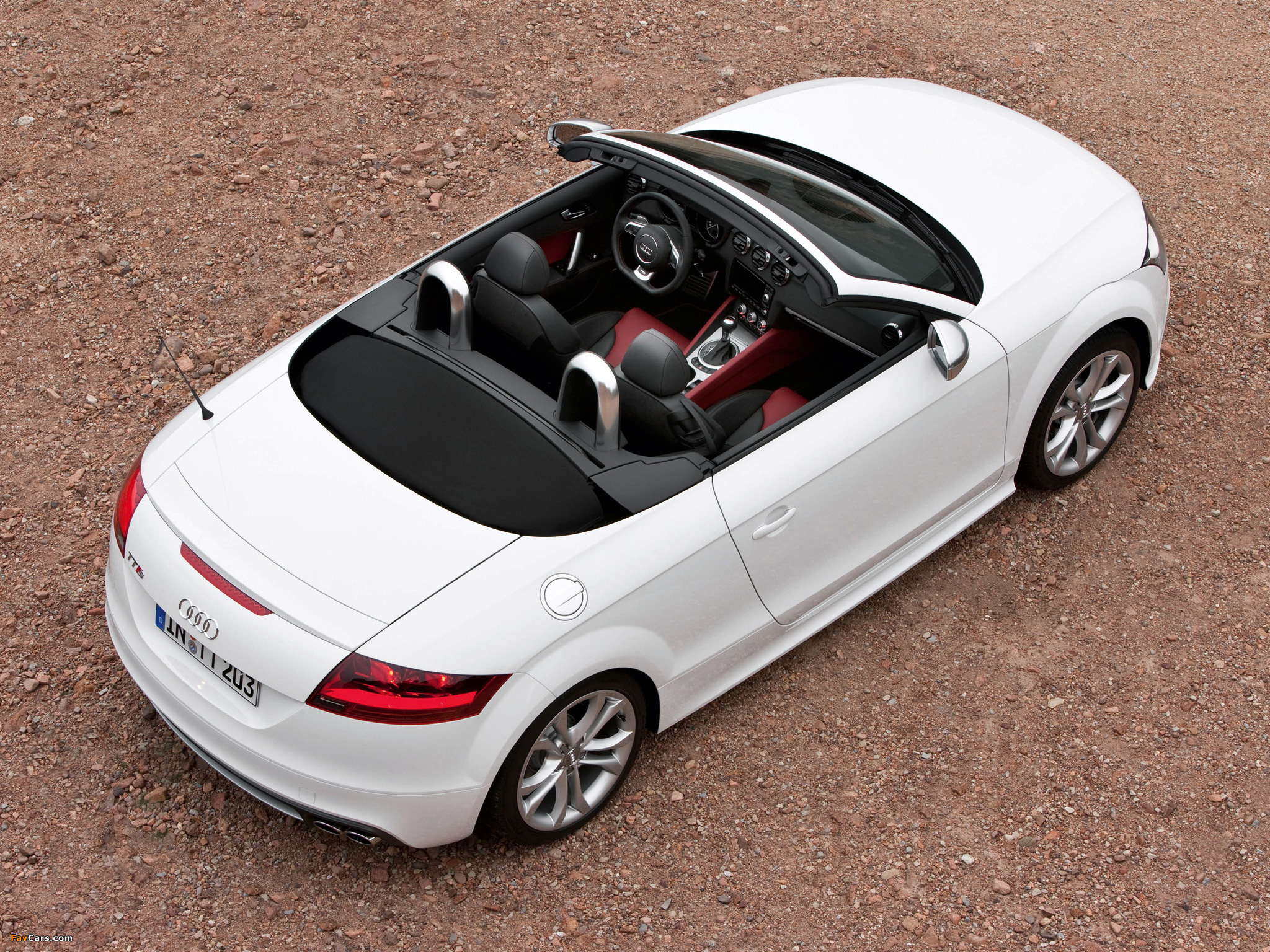 Audi TTS Roadster (8J) 2010 wallpapers (2048 x 1536)