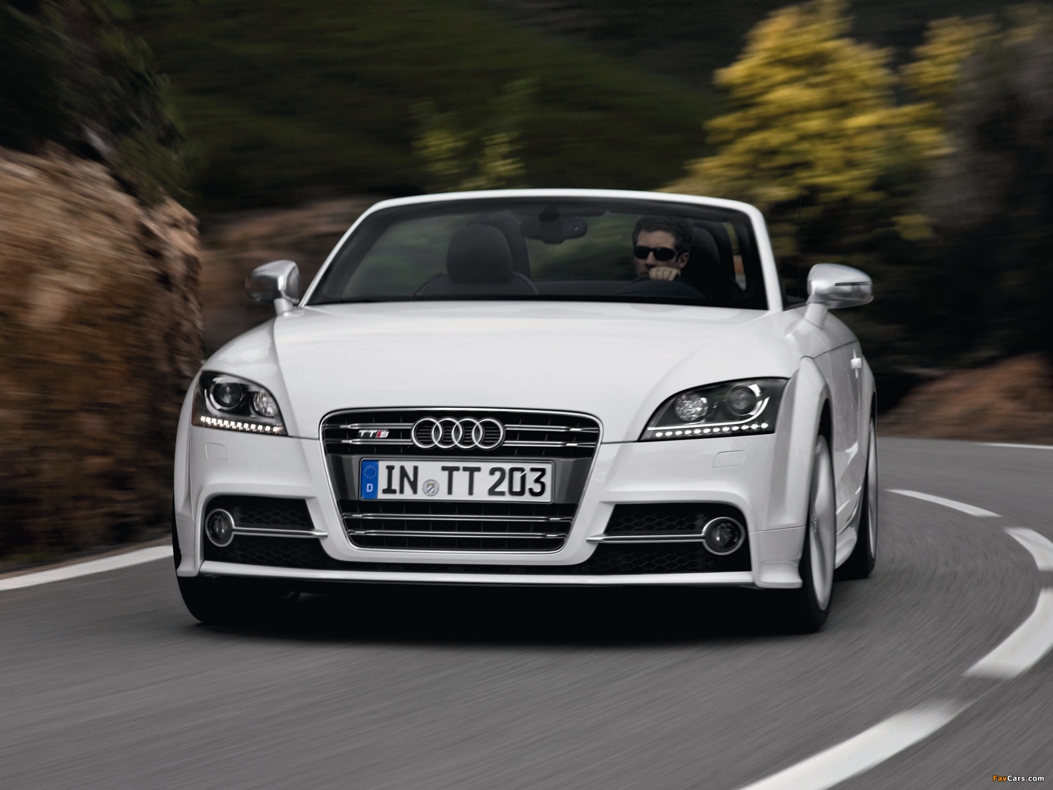 Audi TTS Roadster (8J) 2010 wallpapers (2048 x 1536)