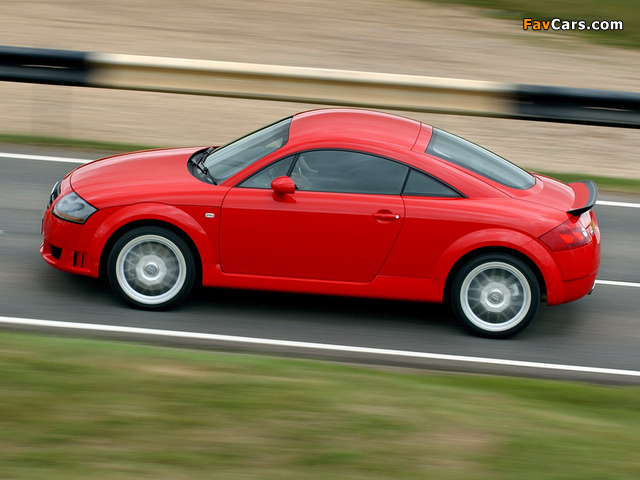 Images of Audi TT 3.2 quattro Coupe UK-spec (8N) 2003–06 (640 x 480)