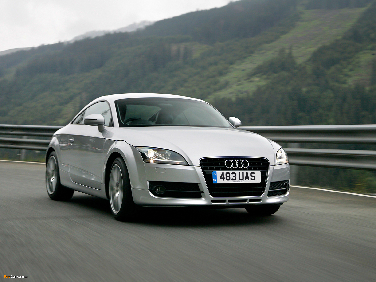 Images of Audi TT Coupe UK-spec (8J) 2006–10 (1600 x 1200)