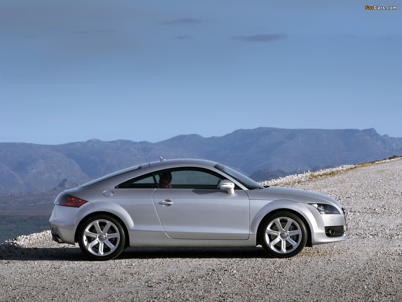 Images of Audi TT 3.2 quattro Coupe (8J) 2006–10 (1280 x 960)