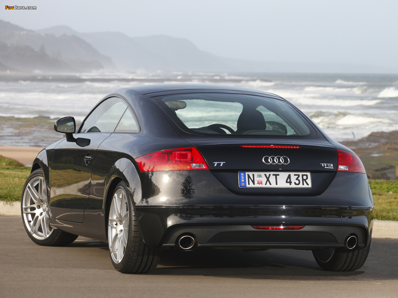 Images of Audi TT Coupe AU-spec (8J) 2006–10 (1280 x 960)