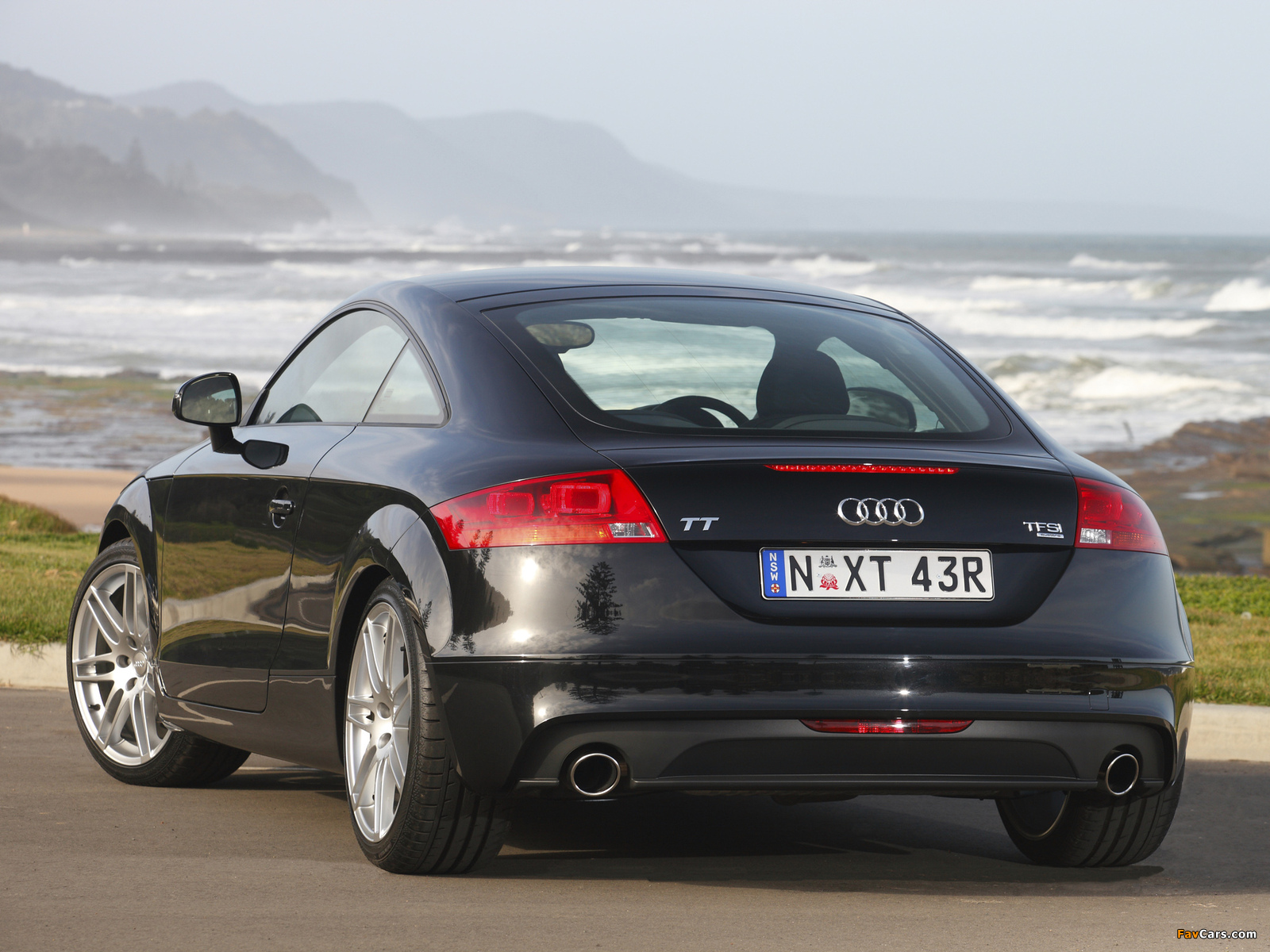 Images of Audi TT Coupe AU-spec (8J) 2006–10 (1600 x 1200)