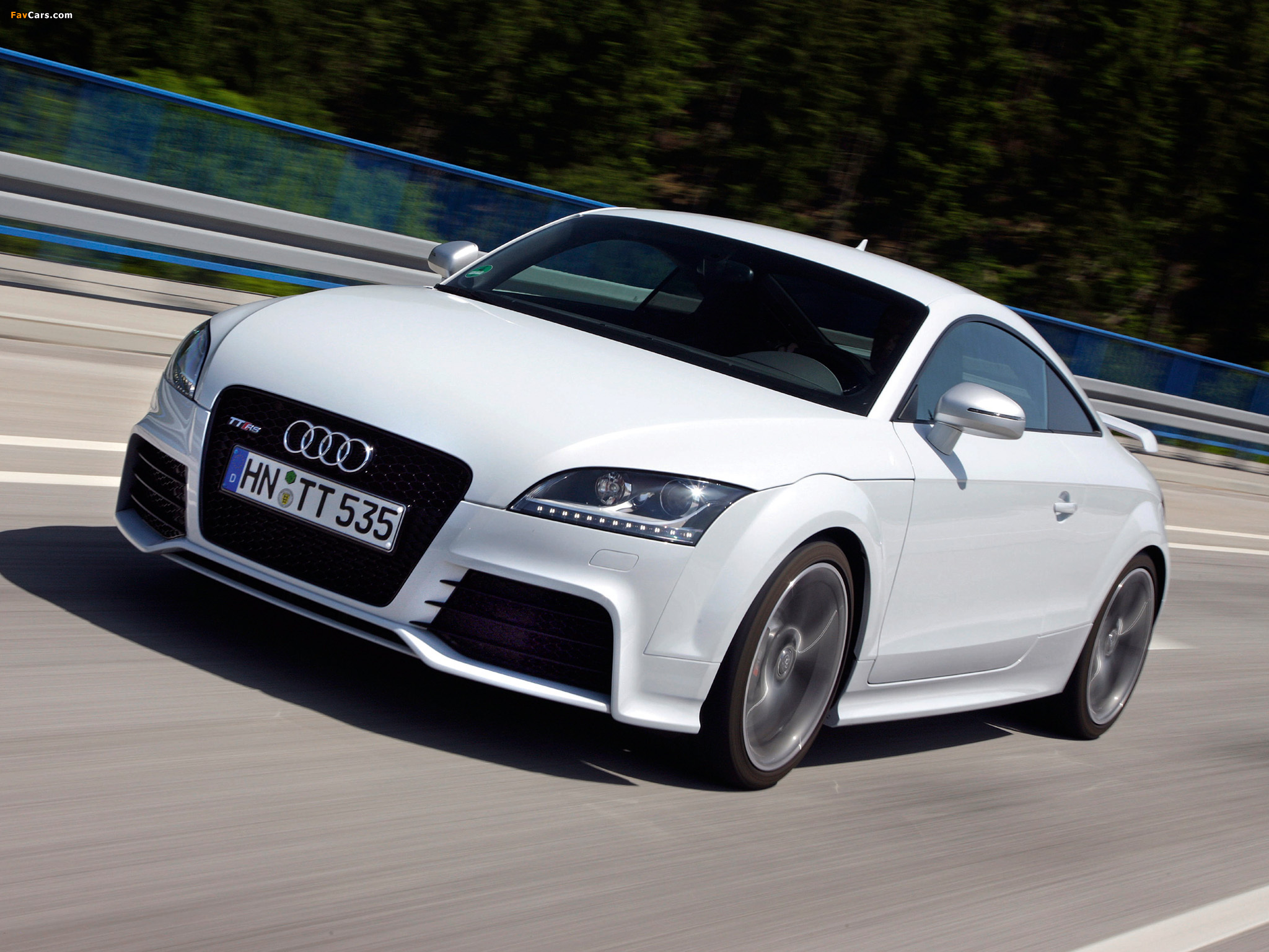 Images of Audi TT RS Coupe (8J) 2009 (2048 x 1536)