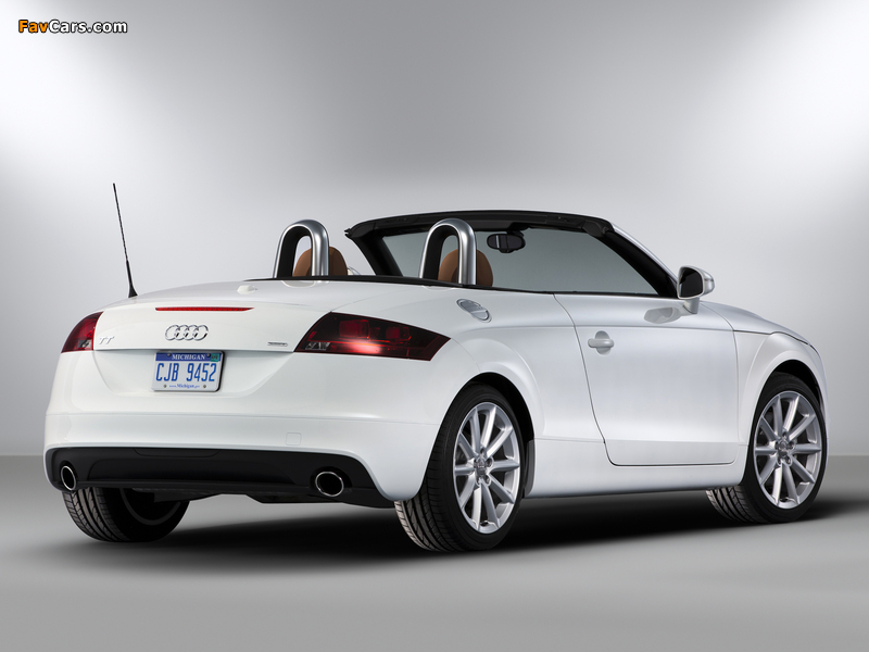 Images of Audi TT 2.0 TFSI quattro Roadster US-spec (8J) 2010 (800 x 600)