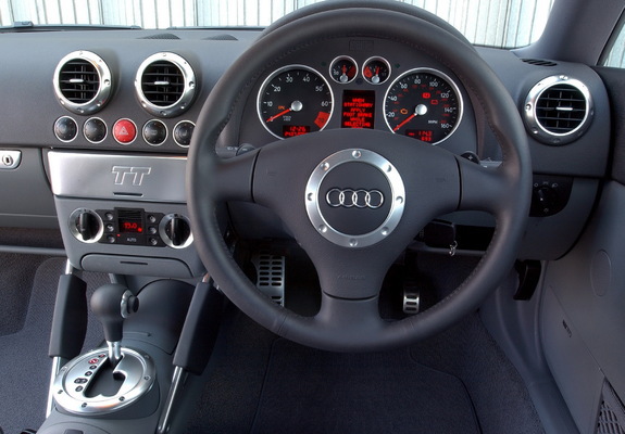 Photos of Audi TT 3.2 quattro Coupe UK-spec (8N) 2003–06