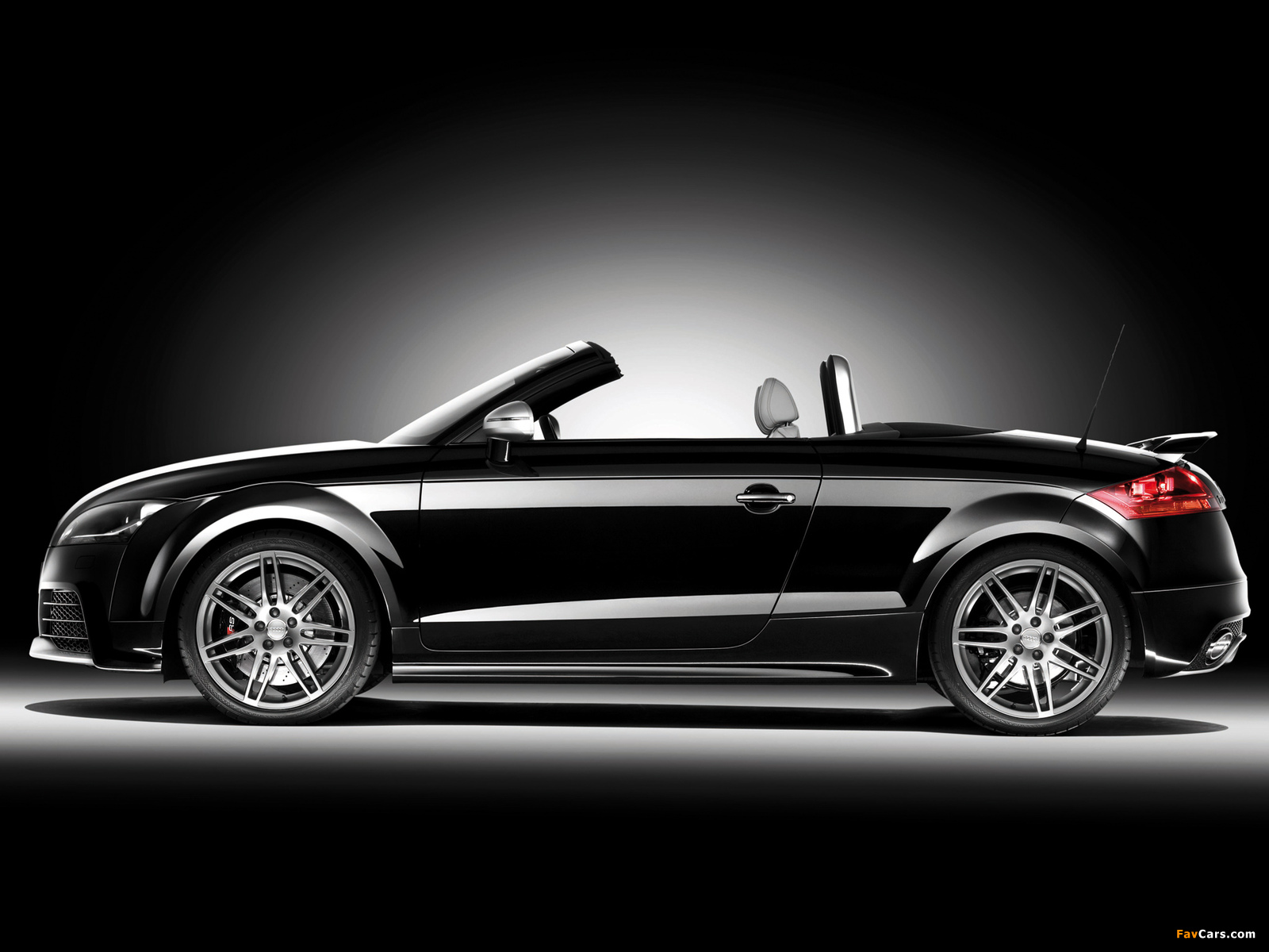 Photos of Audi TT RS Roadster (8J) 2009 (1600 x 1200)