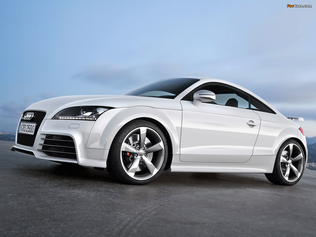 Photos of Audi TT RS Coupe (8J) 2009 (1280 x 960)