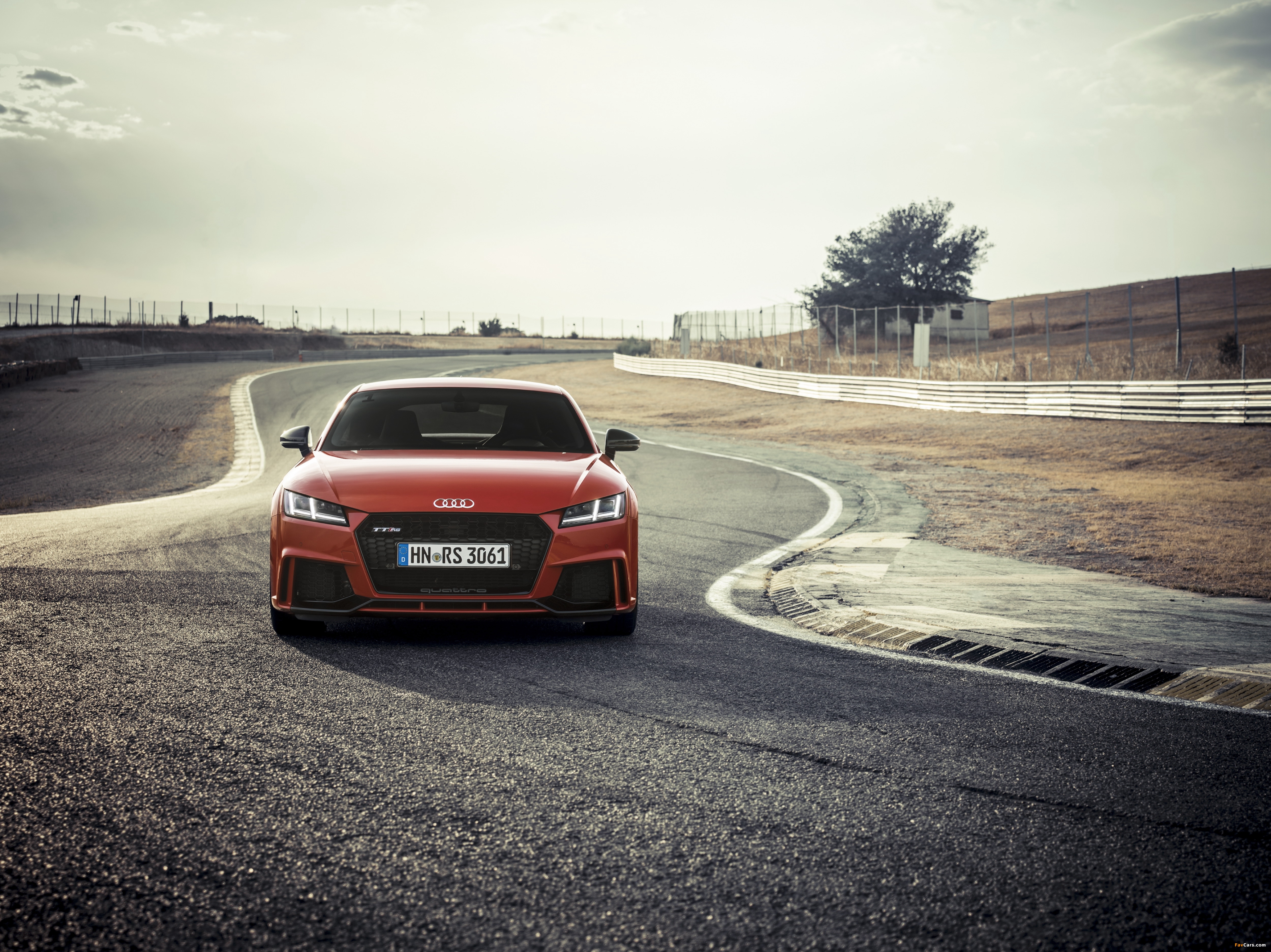 Photos of Audi TT RS Coupé (8S) 2016 (4096 x 3070)