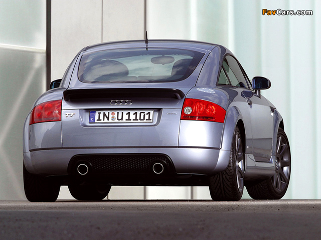 Pictures of Audi TT S-Line Coupe (8N) 2003–06 (640 x 480)