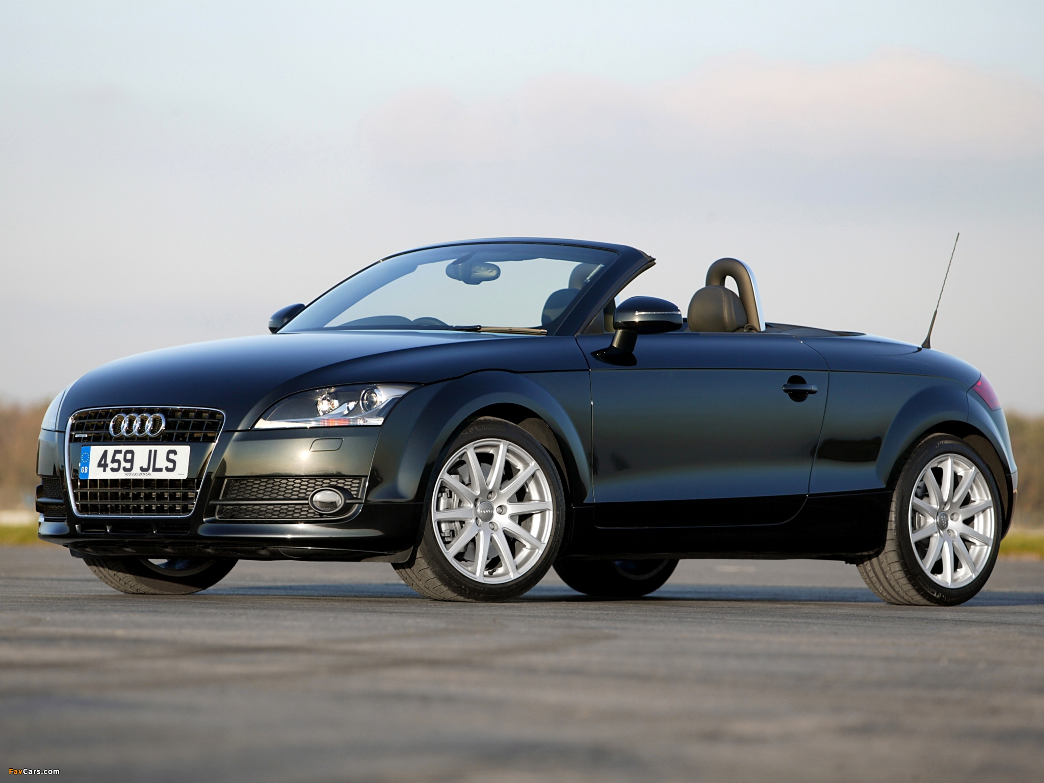 Pictures of Audi TT Roadster UK-spec (8J) 2007–10 (2048 x 1536)