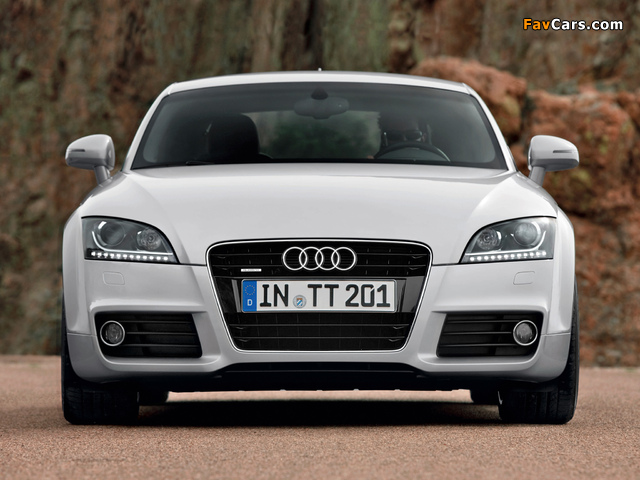 Pictures of Audi TT 2.0 TDI quattro Coupe (8J) 2010 (640 x 480)