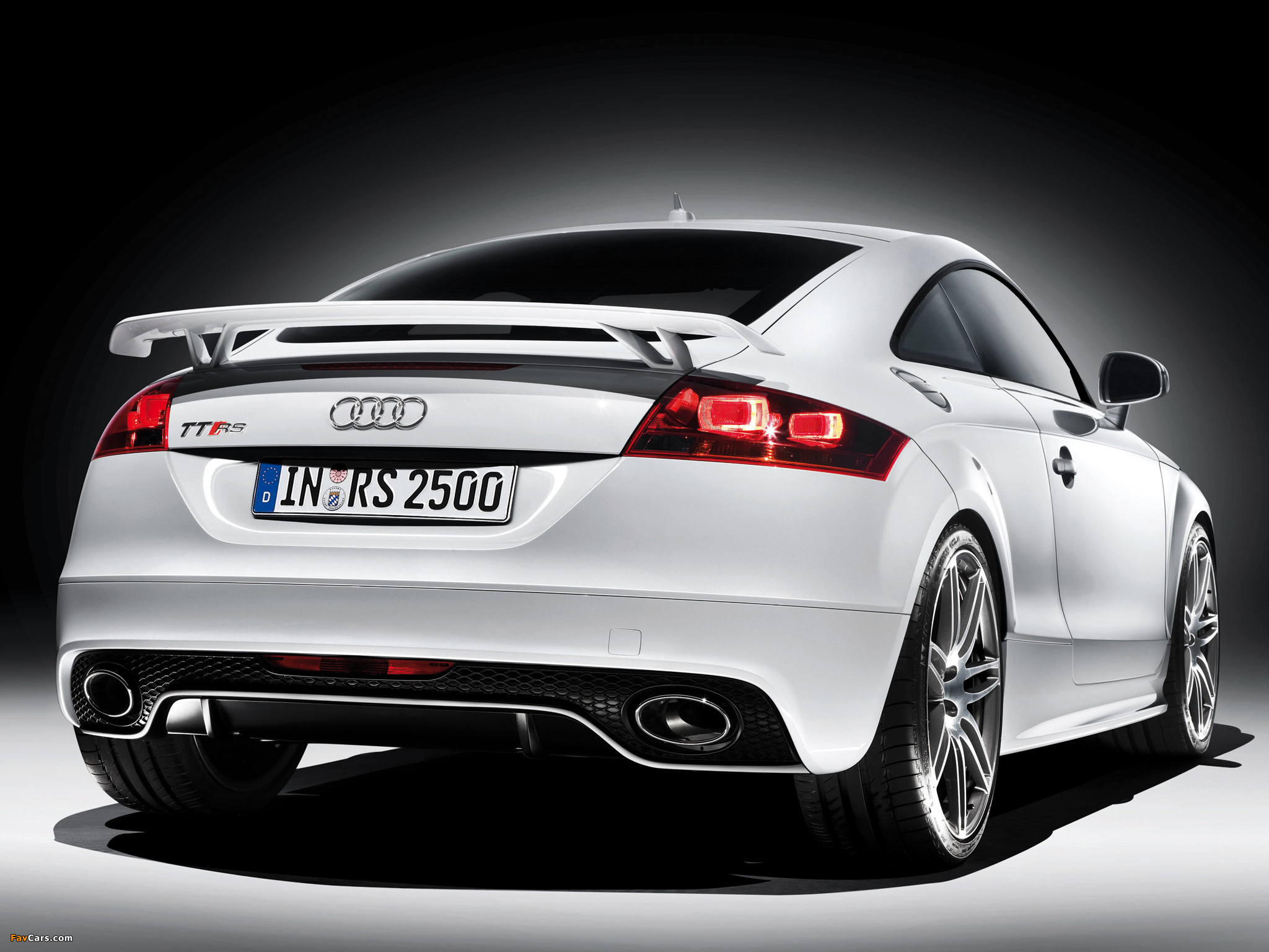 Audi TT RS Coupe (8J) 2009 wallpapers (2048 x 1536)
