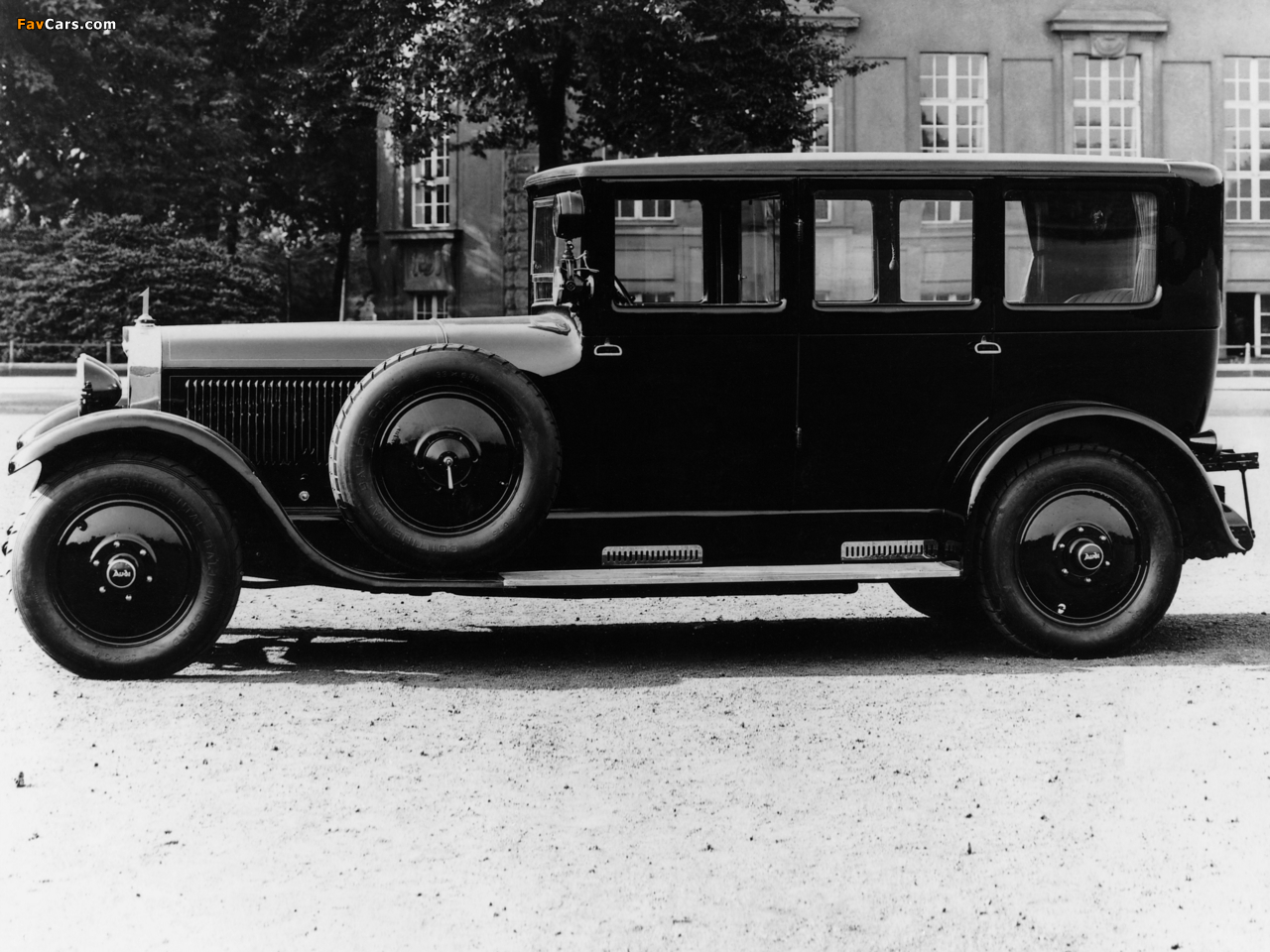 Images of Audi Typ M 18/70 PS Pullman-Limousine 1925–28 (1280 x 960)