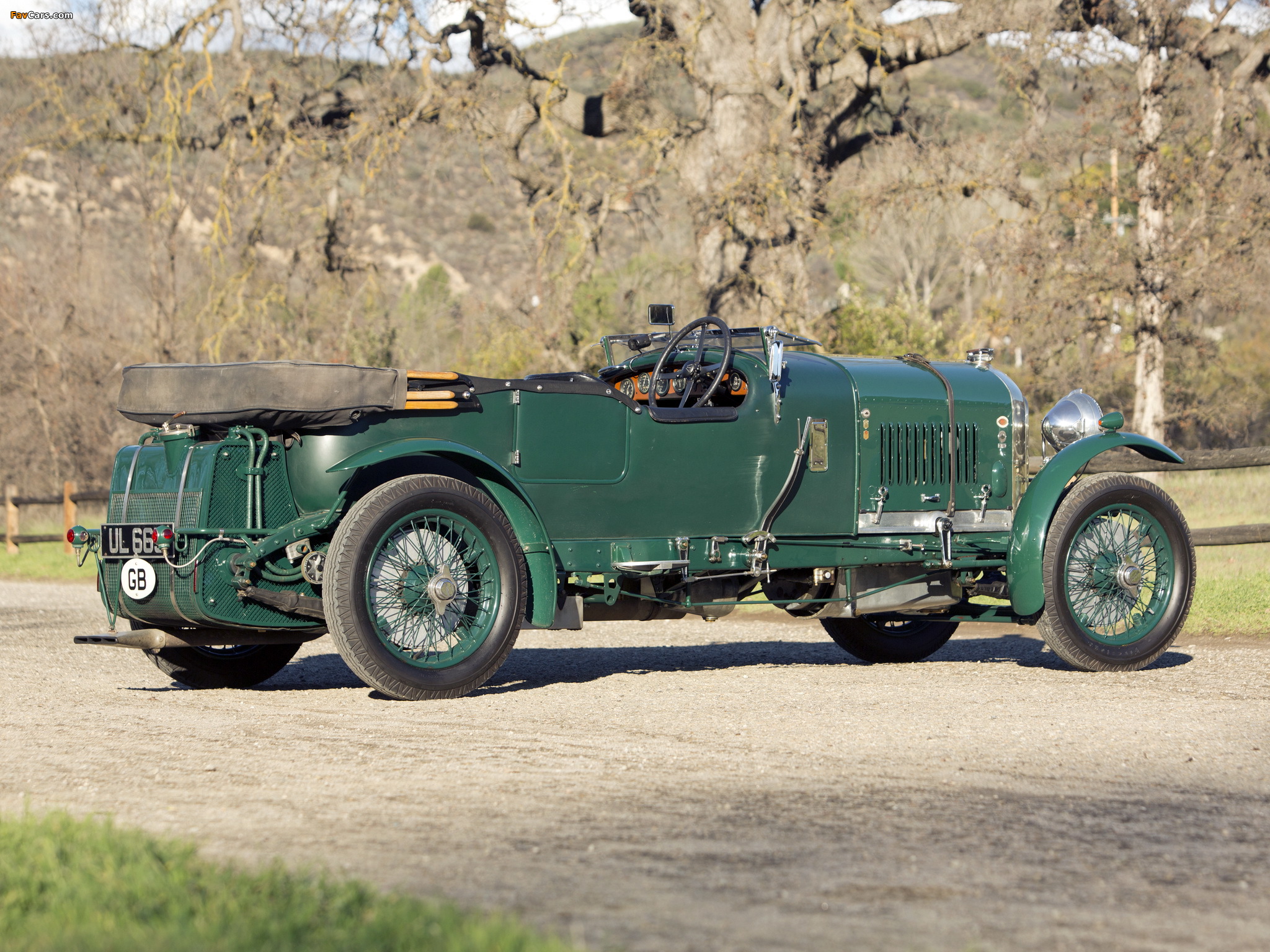 Photos of Bentley 4 ½ Litre Open Tourer by Vanden Plas 1929 (2048 x 1536)