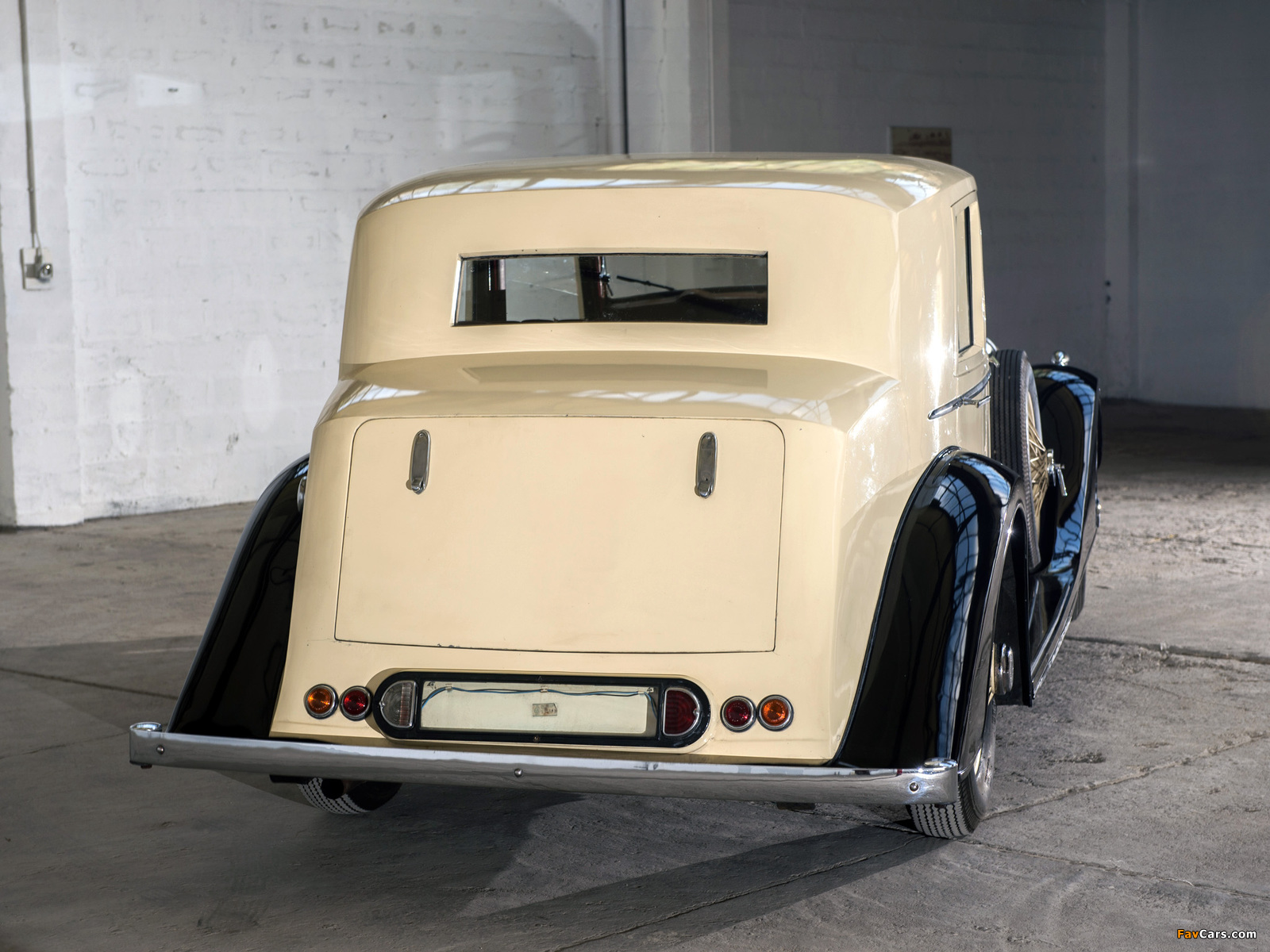 Bentley 4 ¼ Litre Saloon by Mann Egerton 1937 pictures (1600 x 1200)