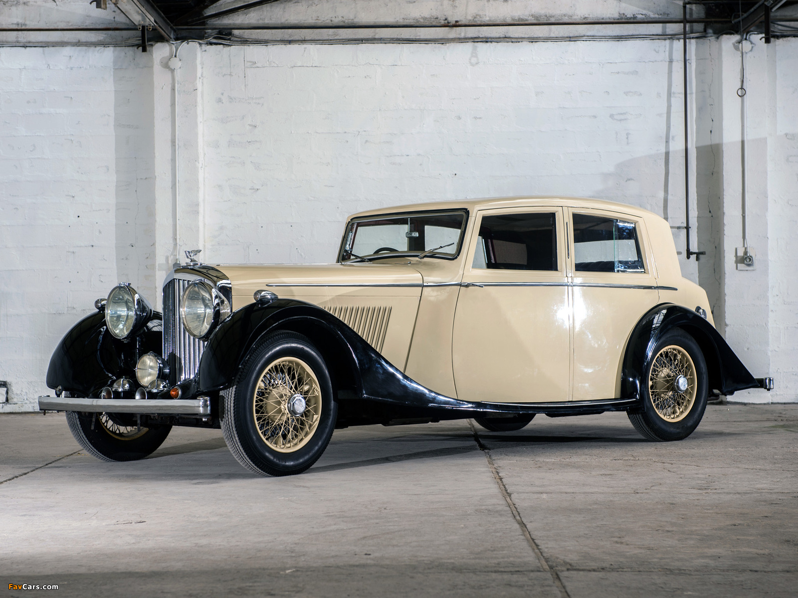 Bentley 4 ¼ Litre Saloon by Mann Egerton 1937 images (1600 x 1200)