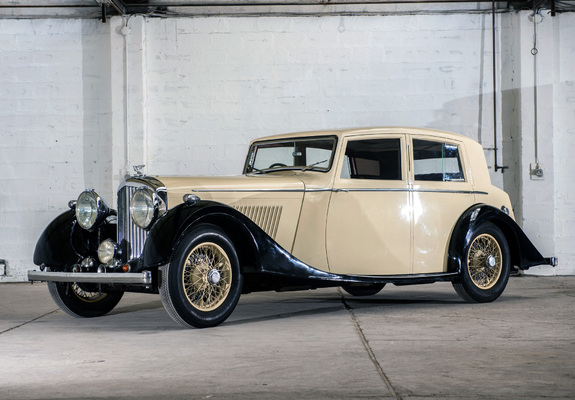 Bentley 4 ¼ Litre Saloon by Mann Egerton 1937 images
