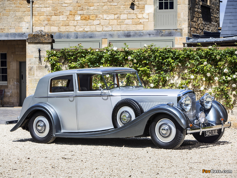Images of Bentley 4 ¼ Litre Sports Saloon by Mulliner 1938 (800 x 600)