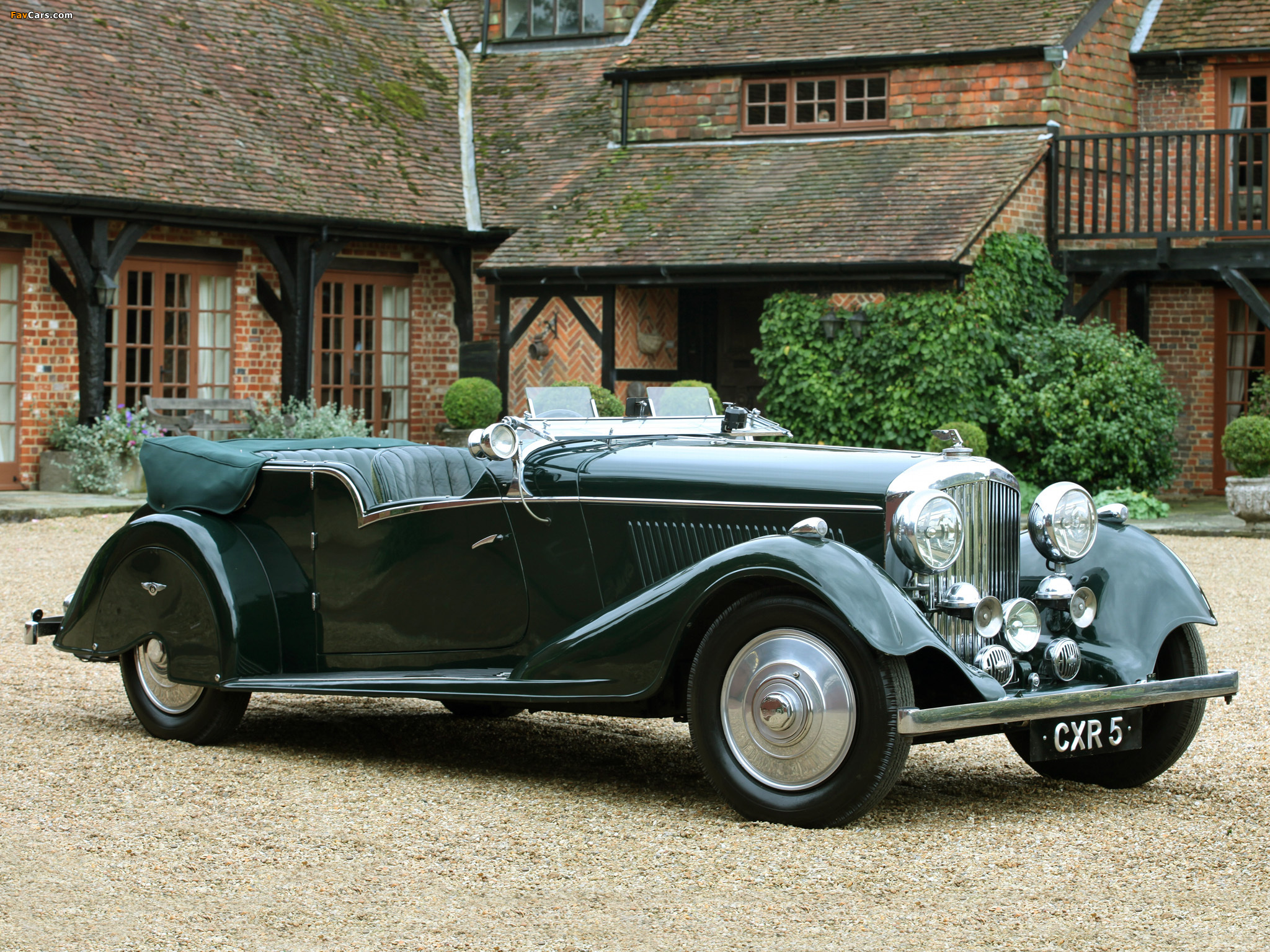 Photos of Bentley 4 ¼ Litre Tourer by Vanden Plas 1936–39 (2048 x 1536)