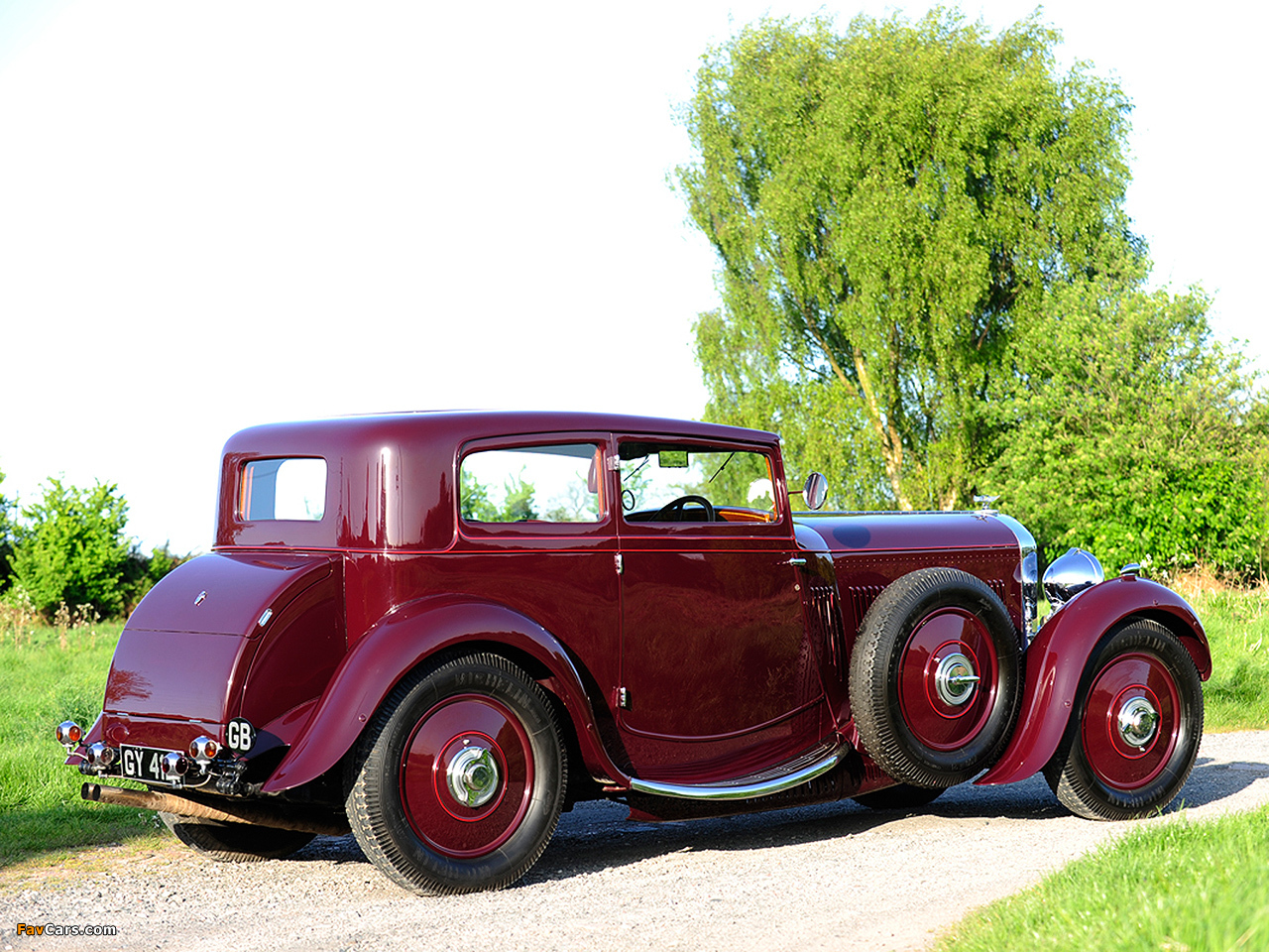 Photos of Bentley 4 Litre Saloon by Thrupp & Maberly 1931 (1280 x 960)