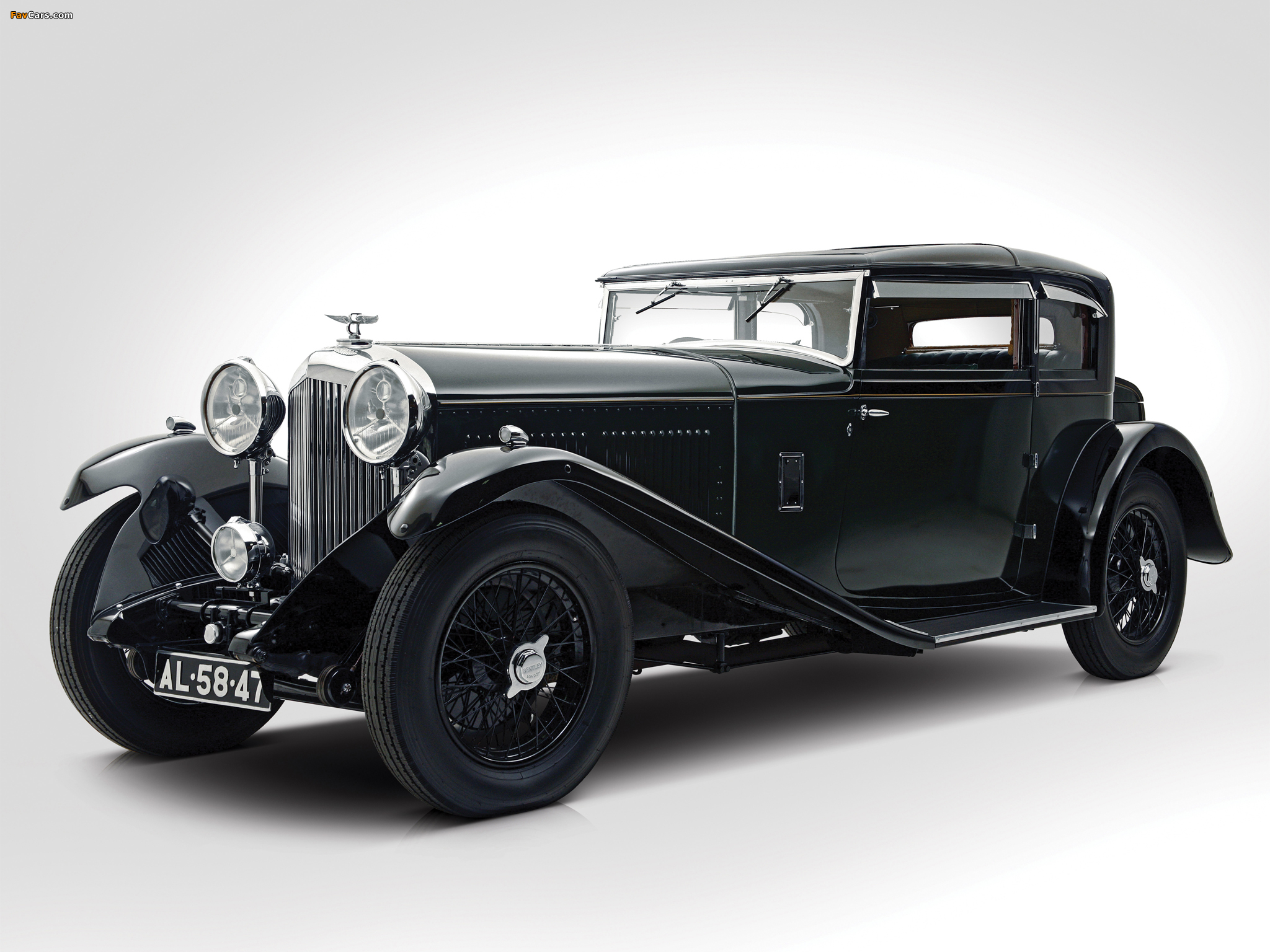 Pictures of Bentley 8 Litre Short Chassis Mayfair Fixed Head Coupe 1932 (2048 x 1536)