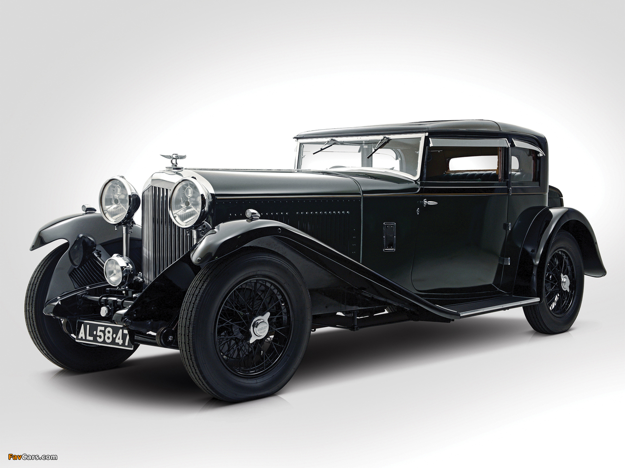 Pictures of Bentley 8 Litre Short Chassis Mayfair Fixed Head Coupe 1932 (1280 x 960)