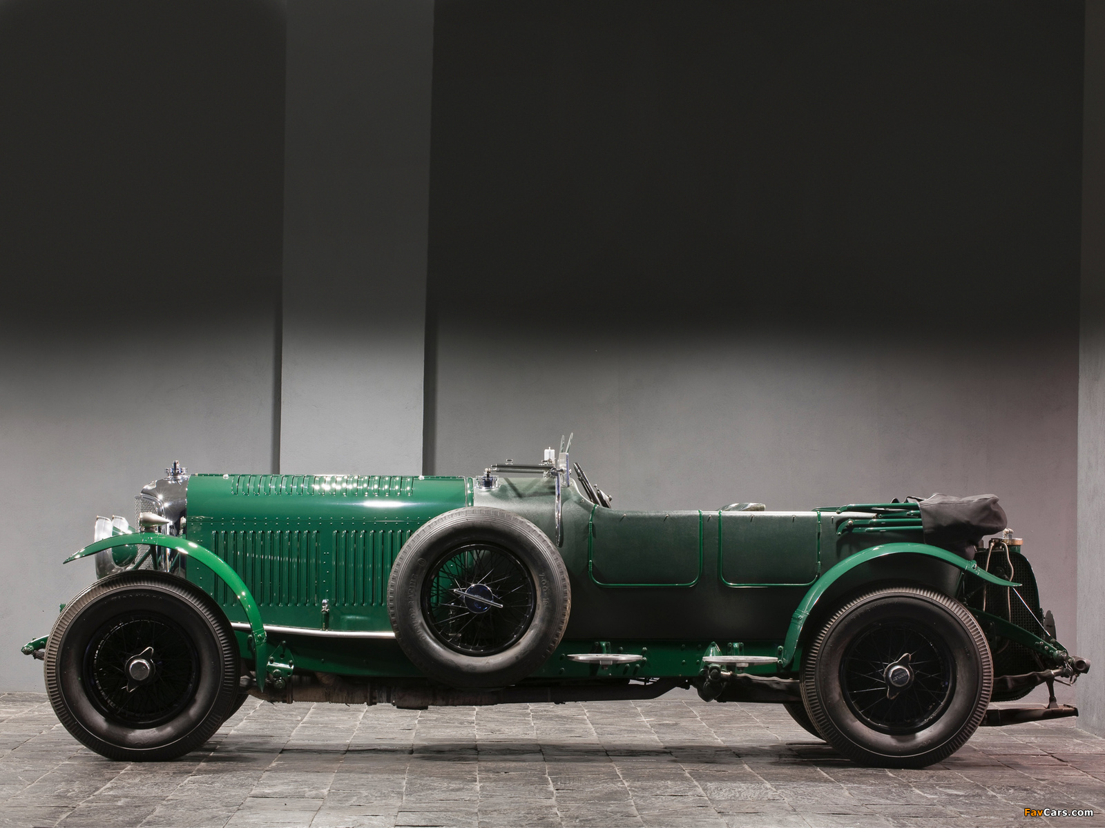 Bentley 8 Litre Tourer 1931 wallpapers (1600 x 1200)