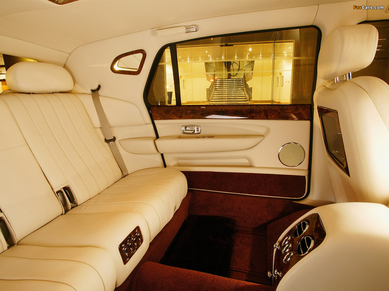 Bentley Arnage Limousine 2005 wallpapers (1280 x 960)