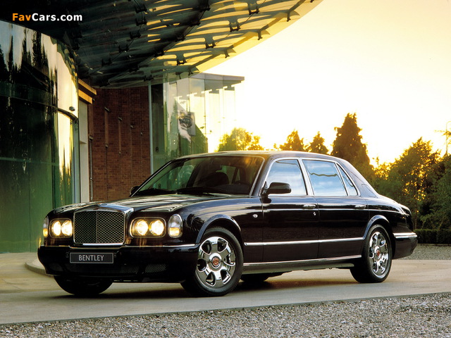 Images of Bentley Arnage Red Label LWB Personal Commission 2001–02 (640 x 480)