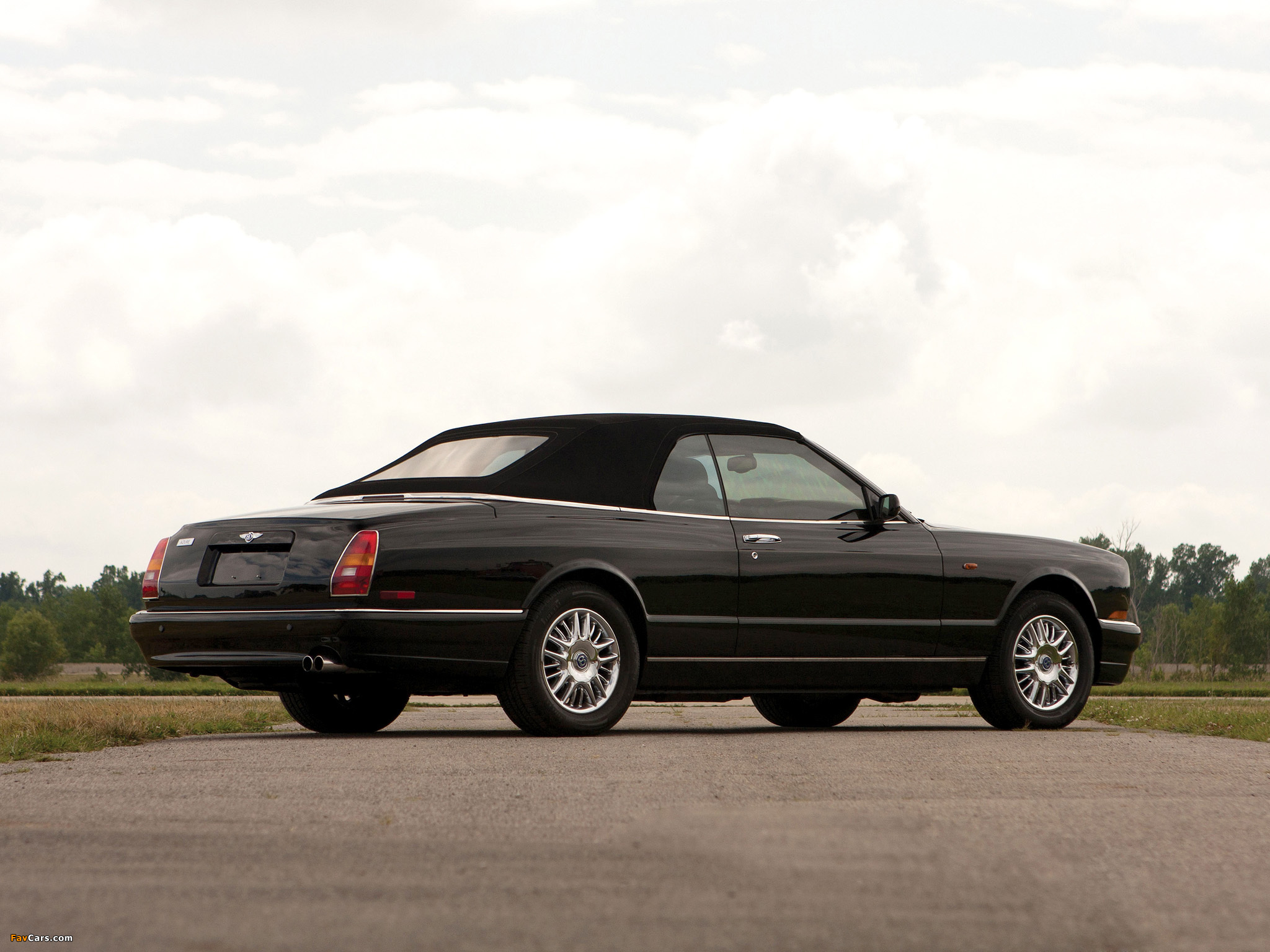 Photos of Bentley Azure US-spec 1995–2002 (2048 x 1536)