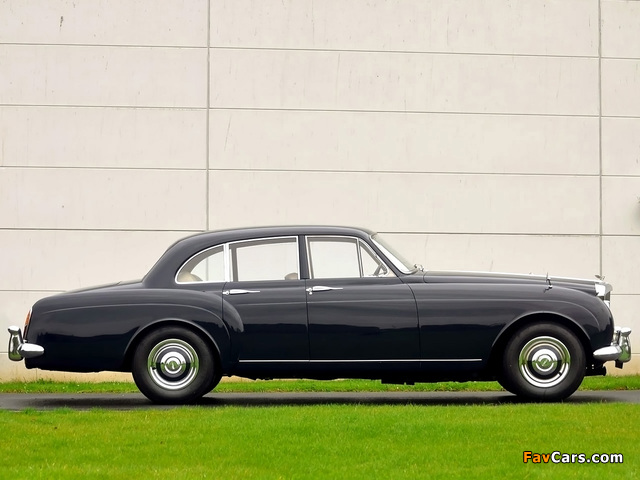 Images of Bentley S2 Continental Flying Spur by Mulliner 1959–62 (640 x 480)