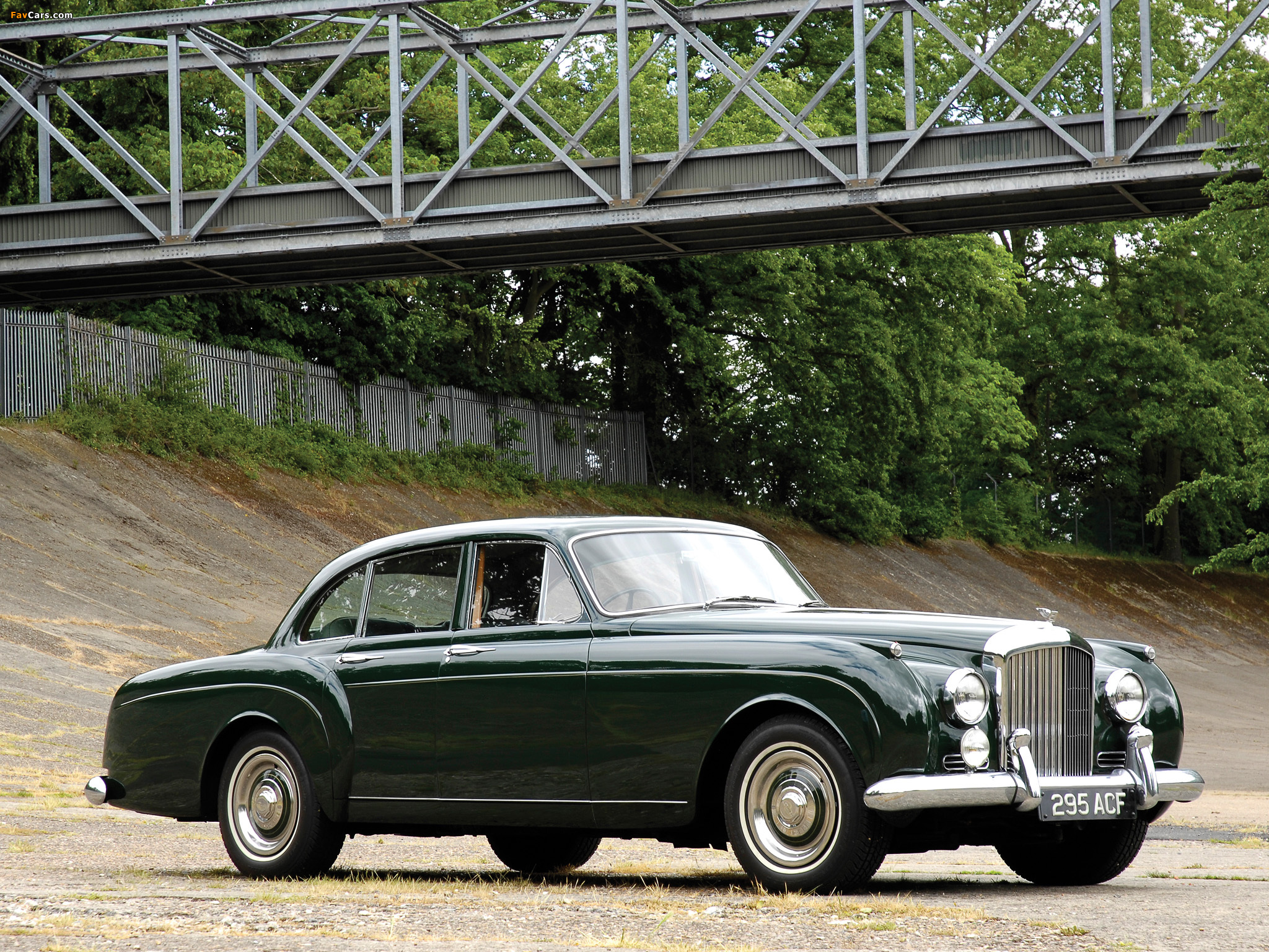 Images of Bentley S2 Continental Flying Spur by Mulliner 1959–62 (2048 x 1536)