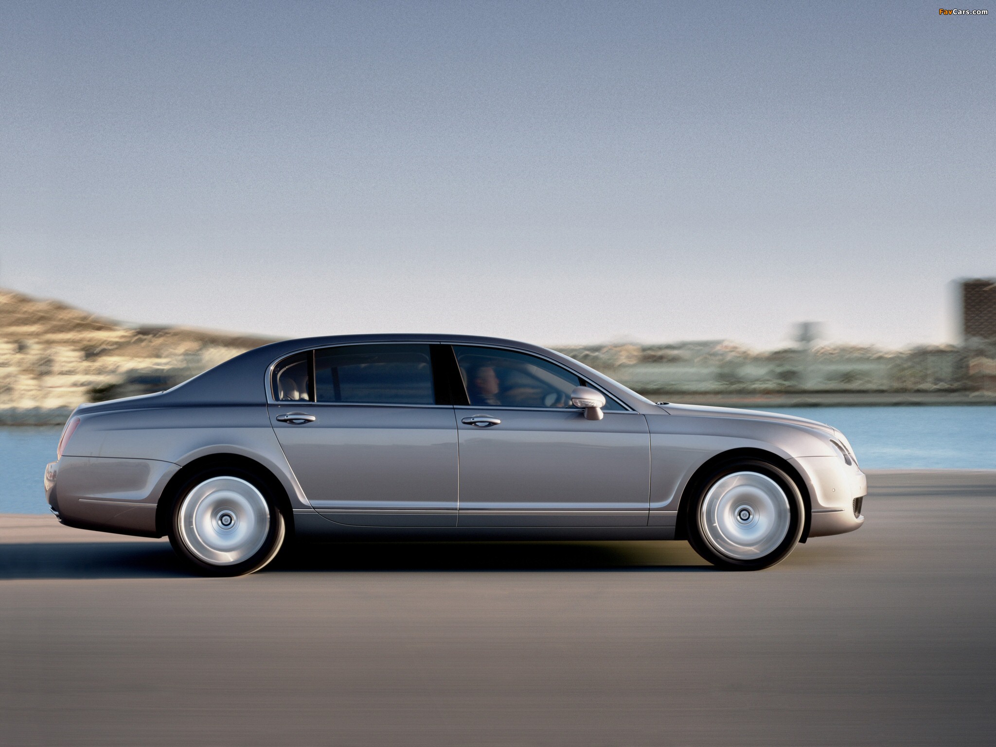 Images of Bentley Continental Flying Spur 2005–08 (2048 x 1536)