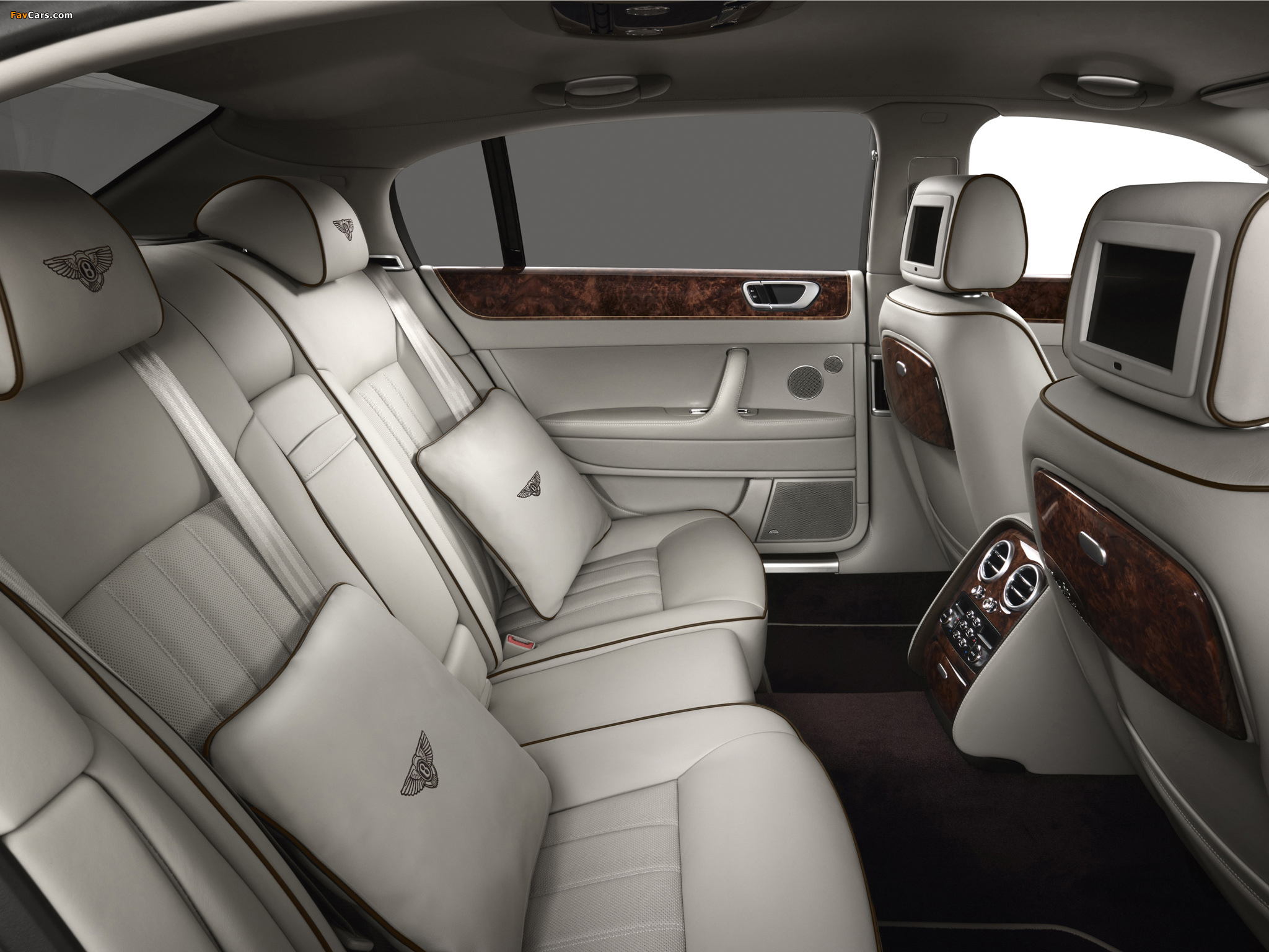 Images of Bentley Continental Flying Spur Speed China Special Edition 2010 (2048 x 1536)