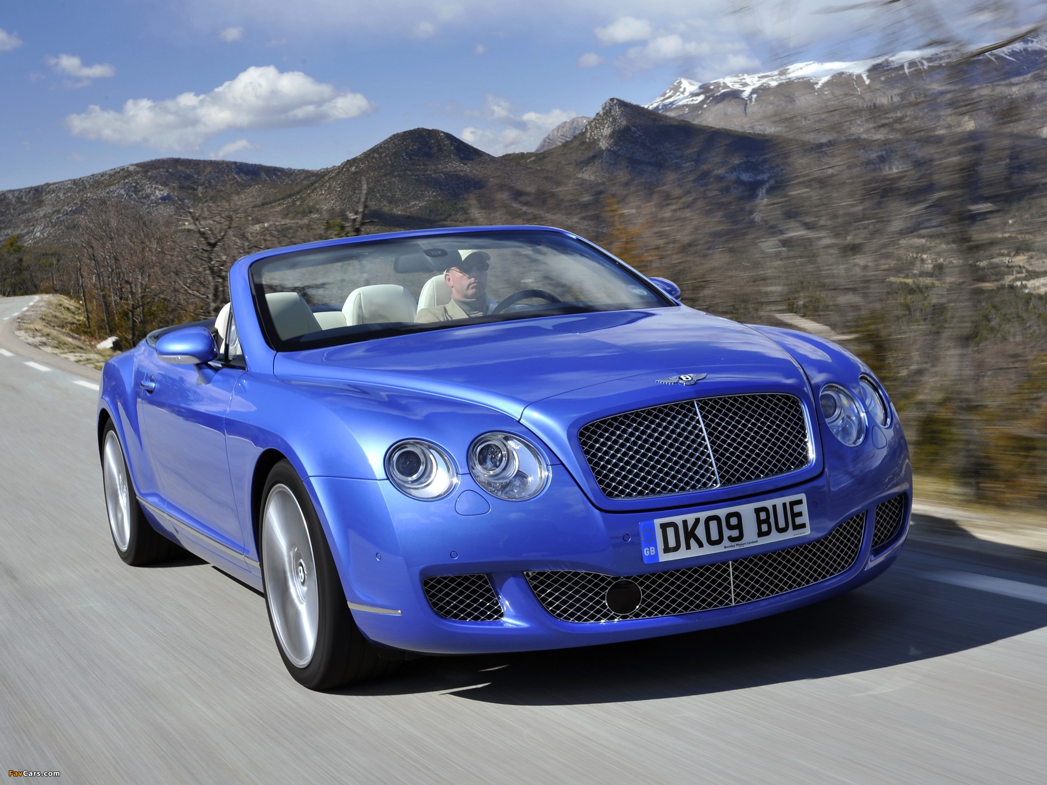 Bentley Continental GTC Speed 2009–11 photos (2048 x 1536)
