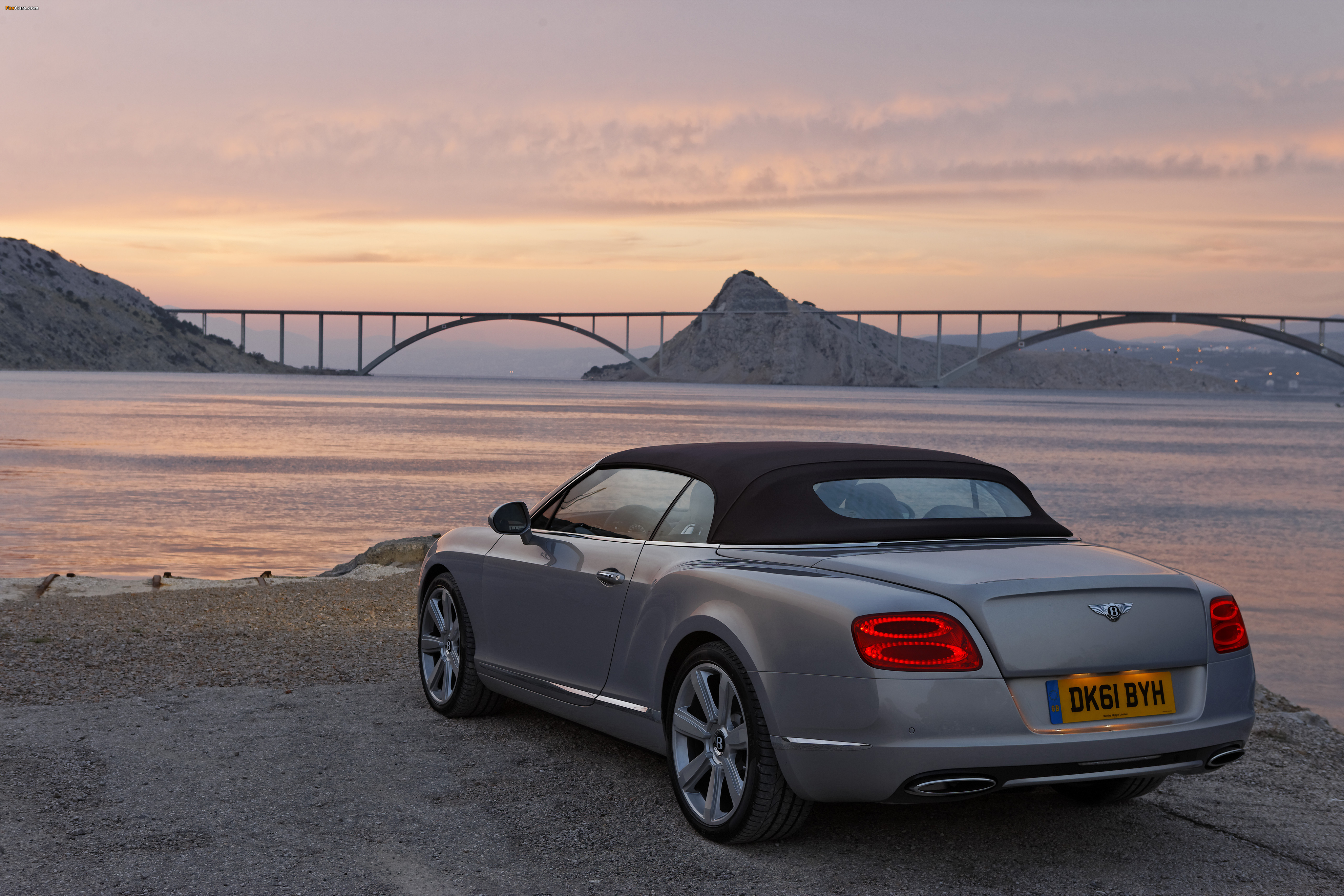 Bentley Continental GT Convertible 2011–15 images (4096 x 2731)