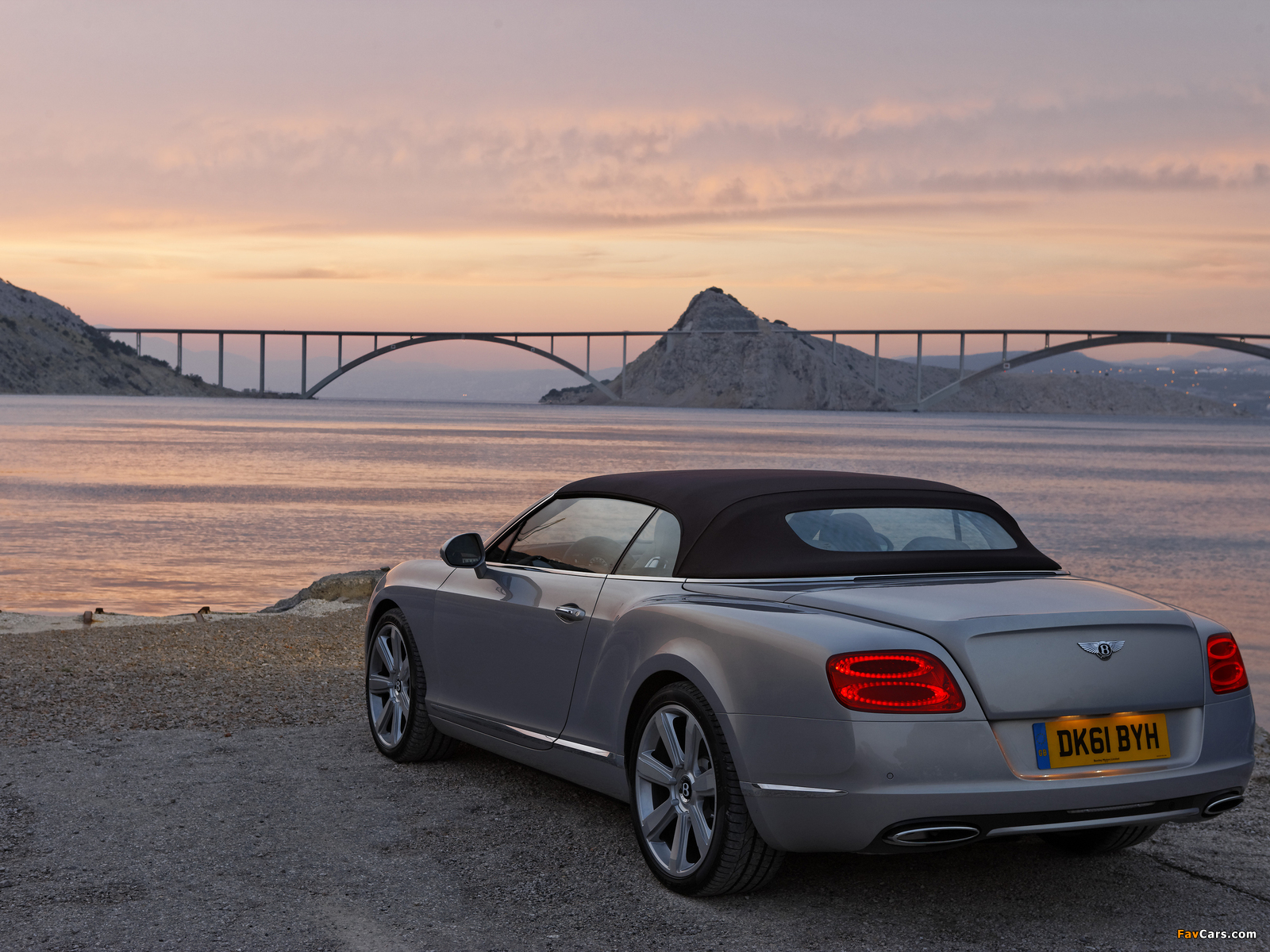 Bentley Continental GT Convertible 2011–15 images (1600 x 1200)