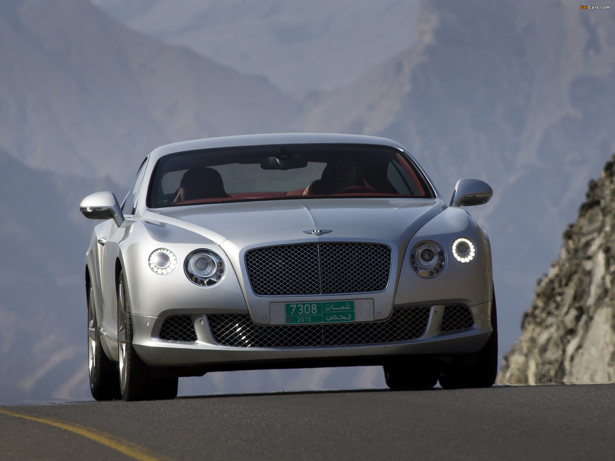 Bentley Continental GT 2011 wallpapers (2048 x 1536)